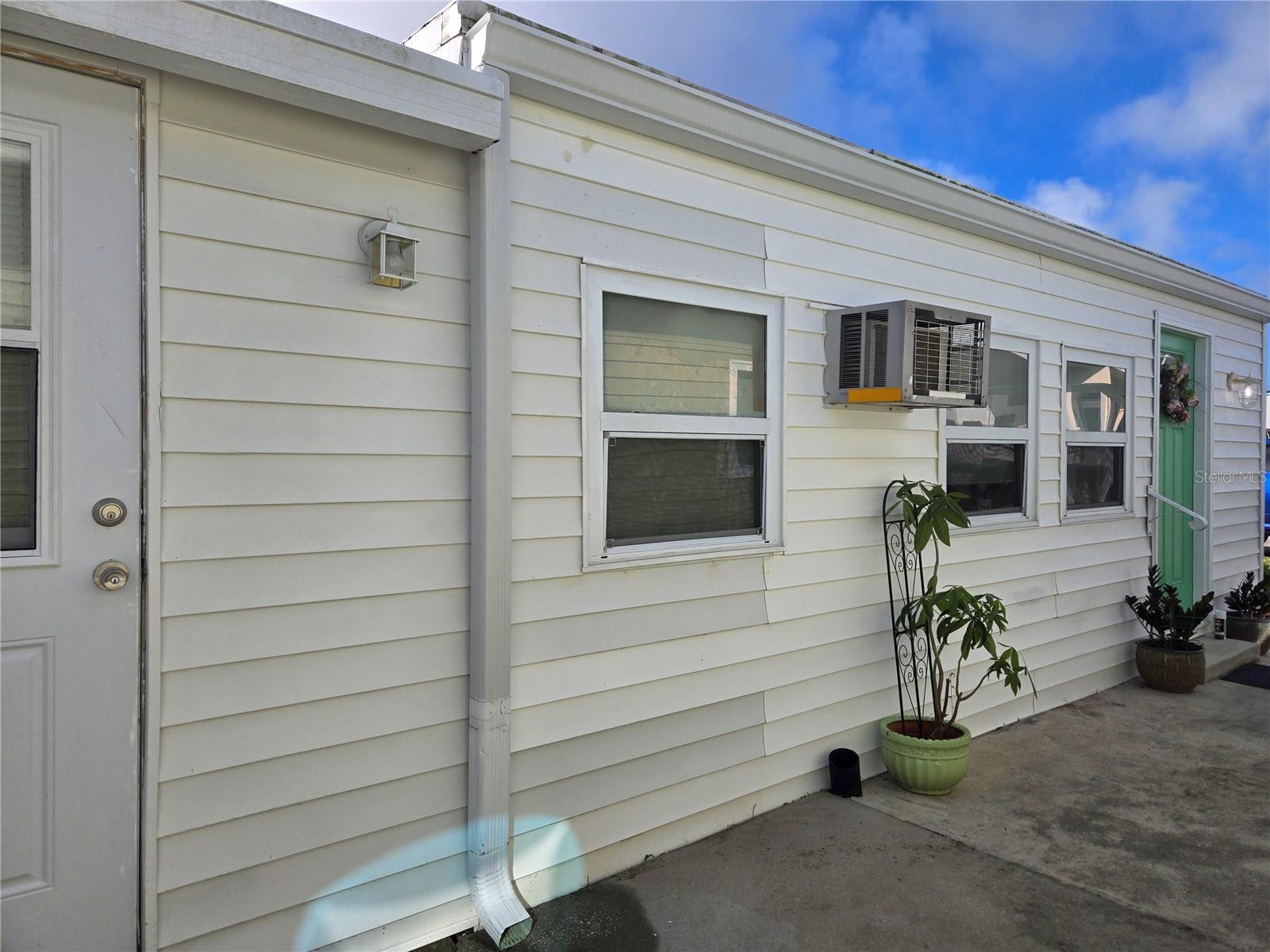 Image 3 of 25 For 1475 Flamingo Drive 153