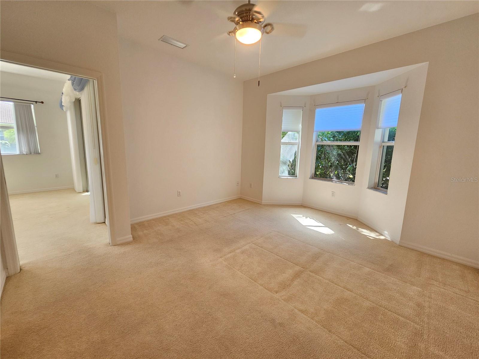 Image 25 of 47 For 920 Onager Court