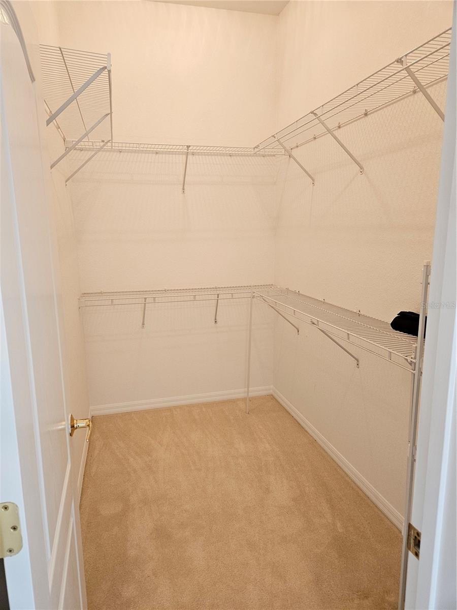 Image 26 of 47 For 920 Onager Court