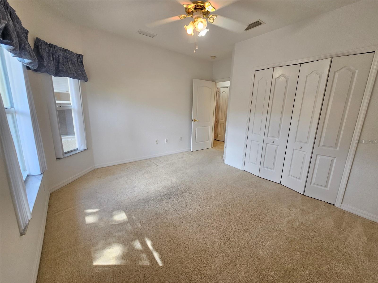 Image 29 of 47 For 920 Onager Court