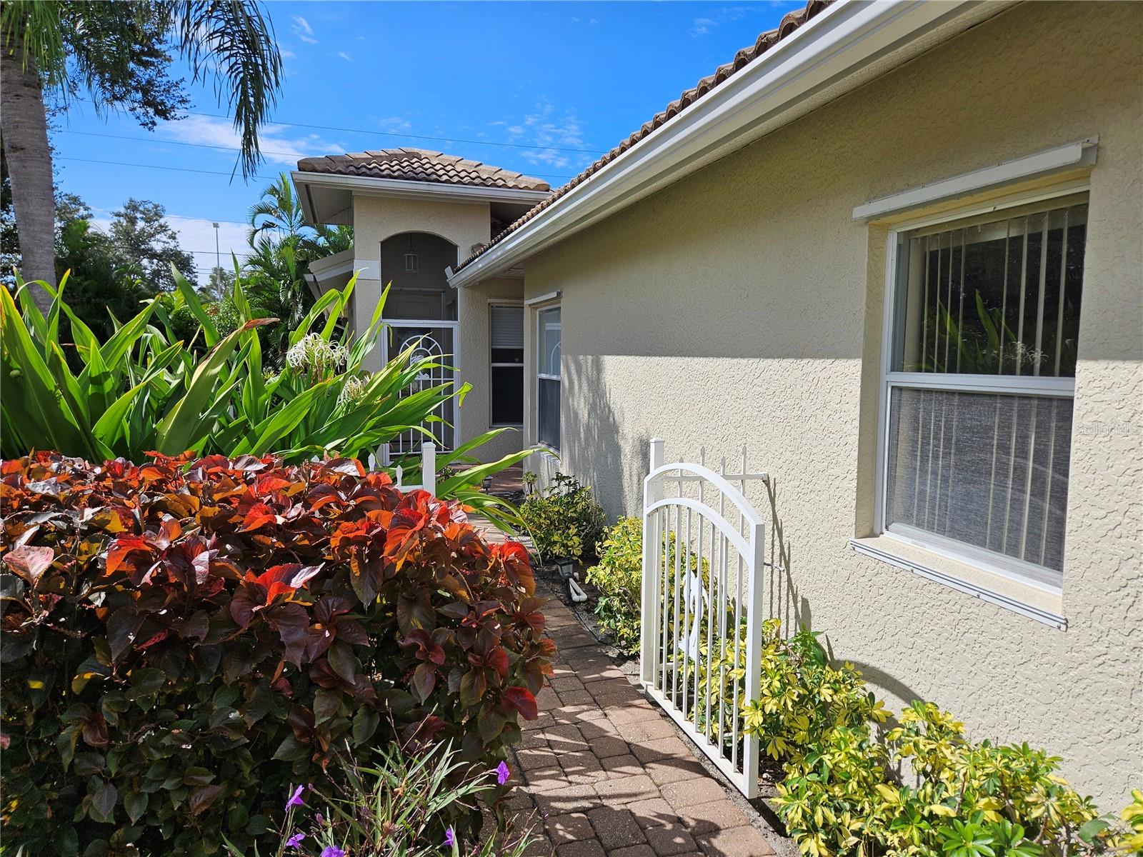 Image 5 of 47 For 920 Onager Court