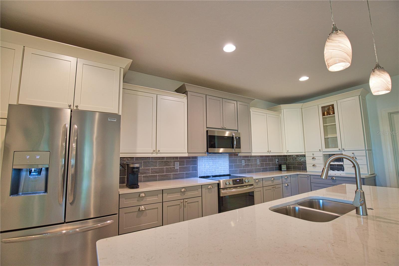 Image 6 of 61 For 6172 Alhambra Avenue