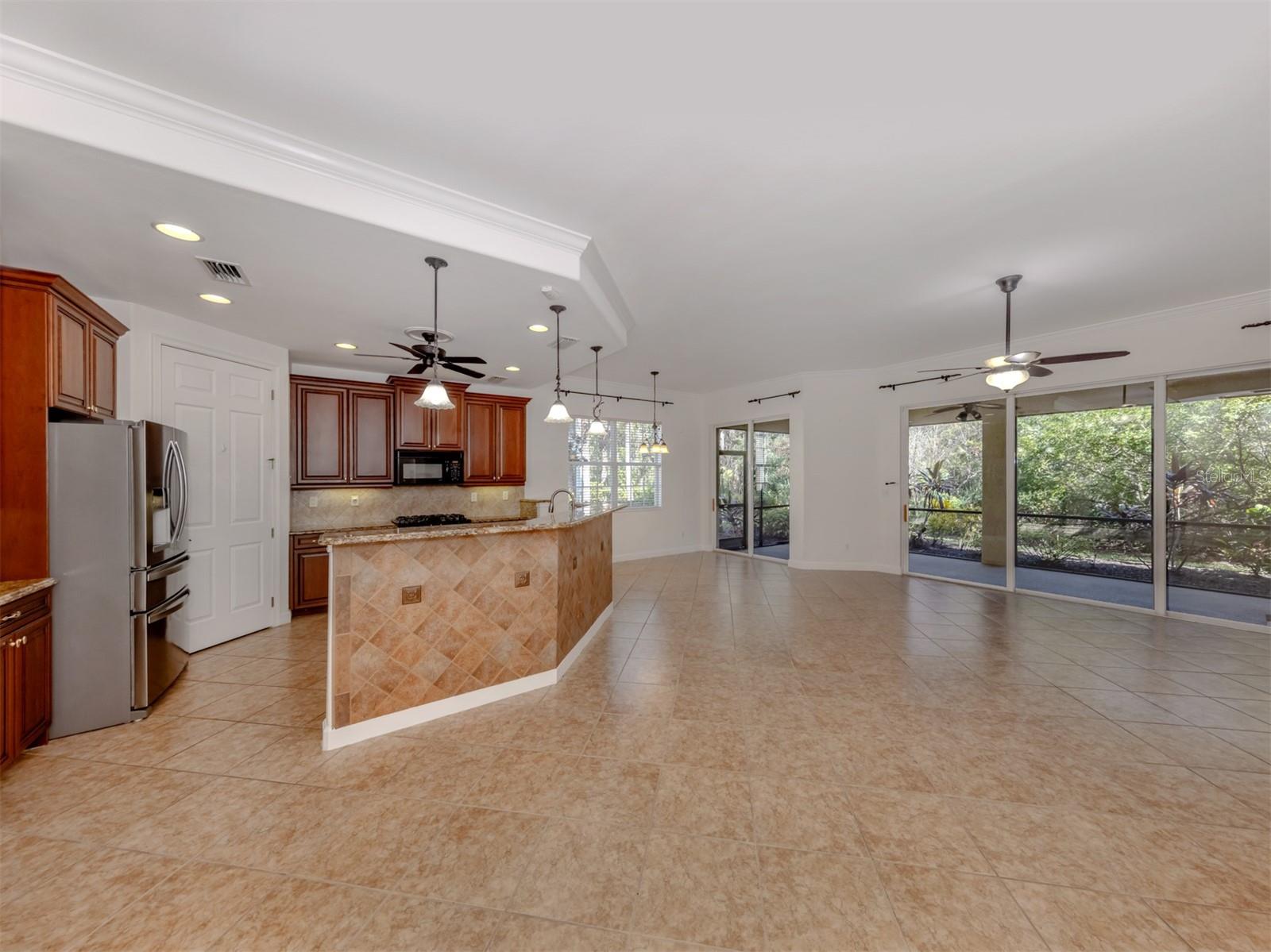 Image 15 of 55 For 122 Bella Vista Terrace 8a