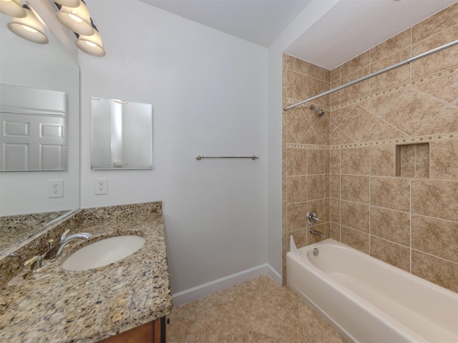 Image 22 of 55 For 122 Bella Vista Terrace 8a