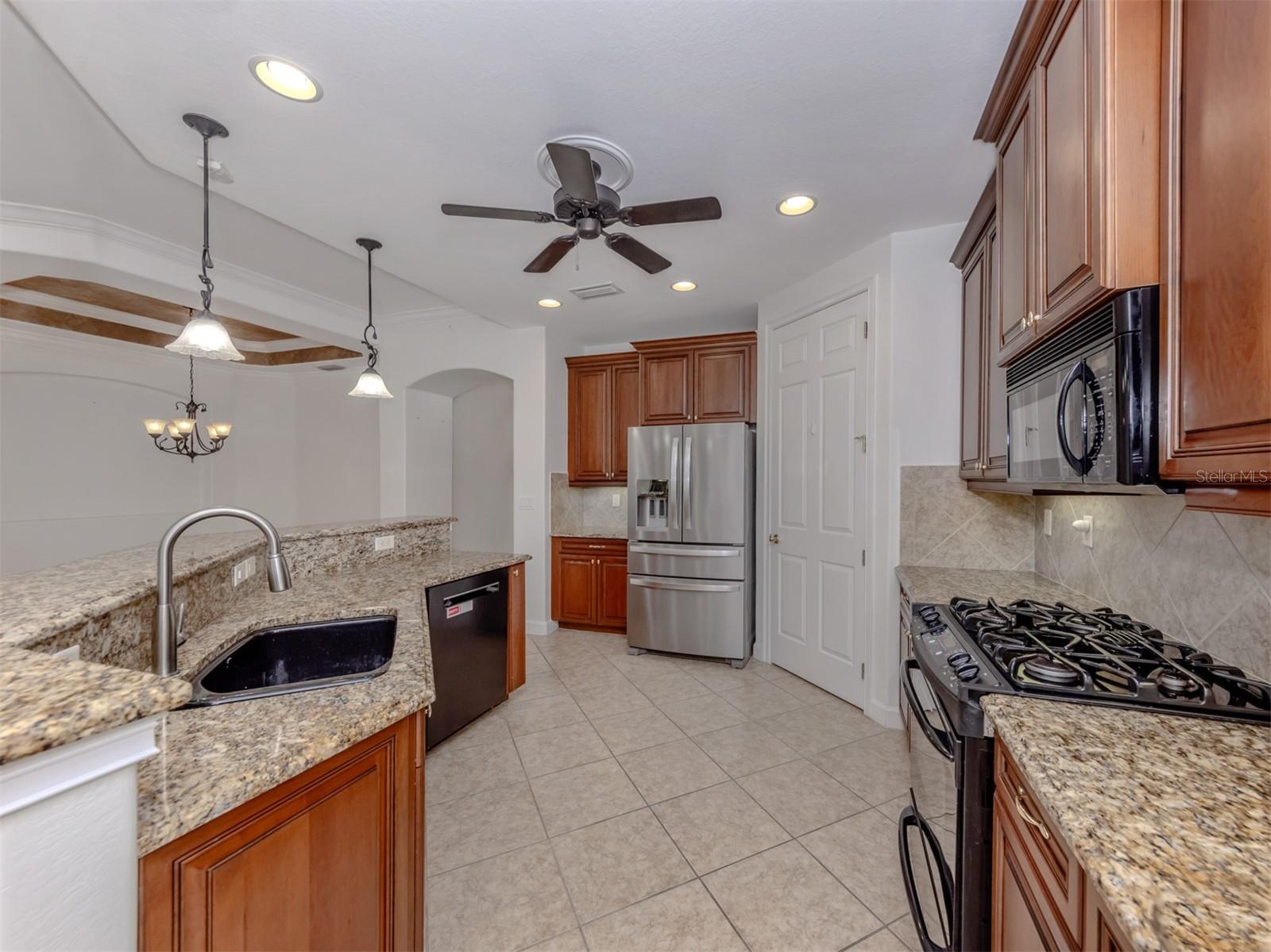 Image 7 of 55 For 122 Bella Vista Terrace 8a