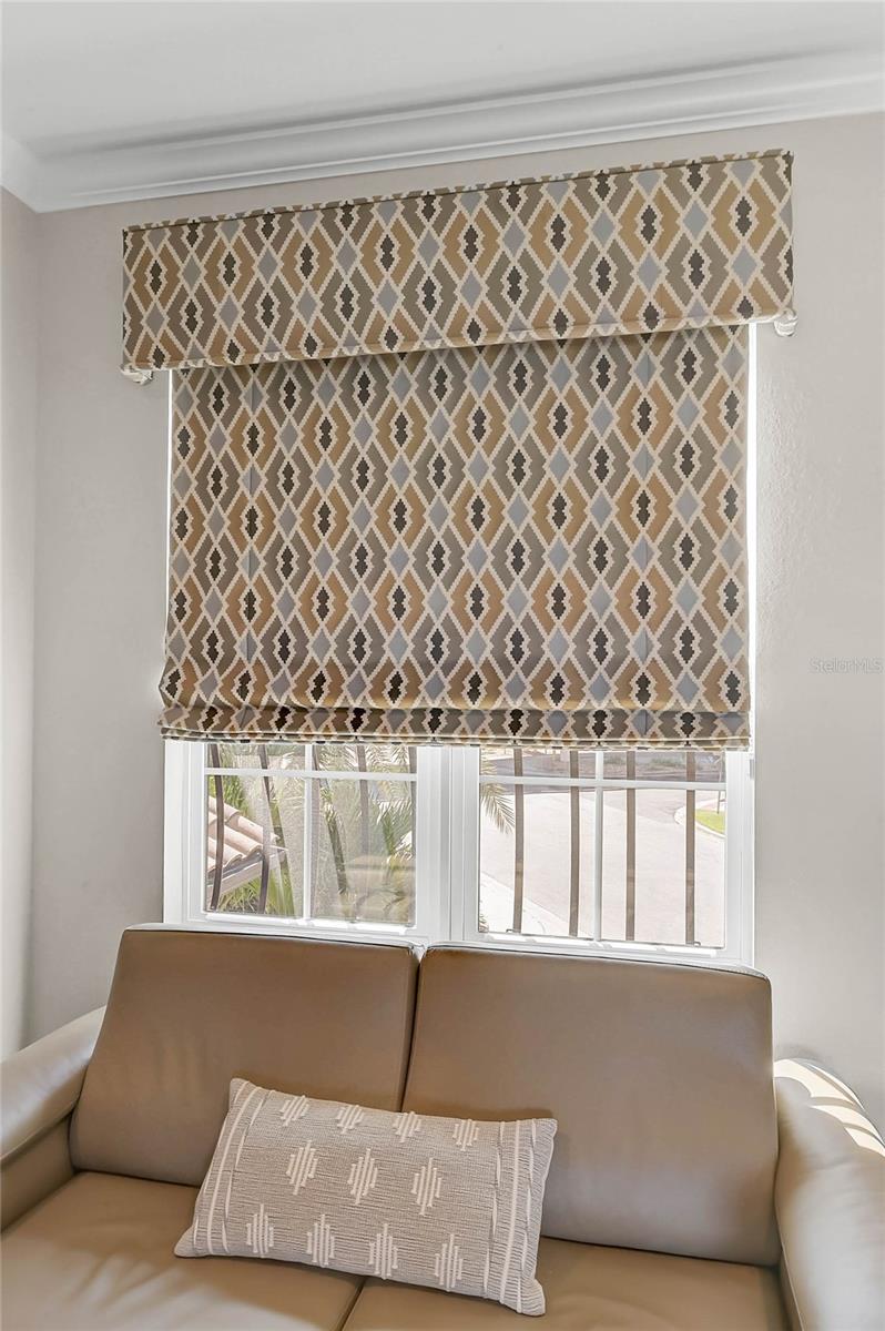 Image 34 of 85 For 205 Venice Avenue