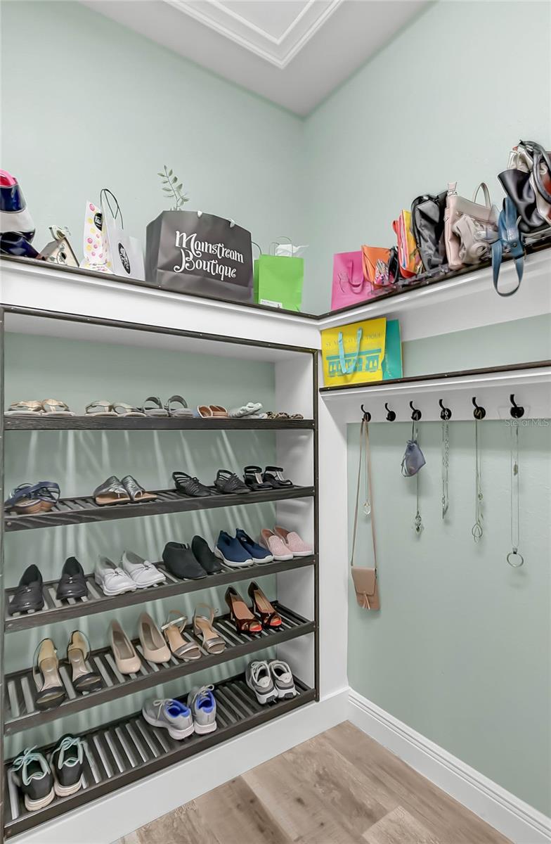 Image 51 of 85 For 205 Venice Avenue