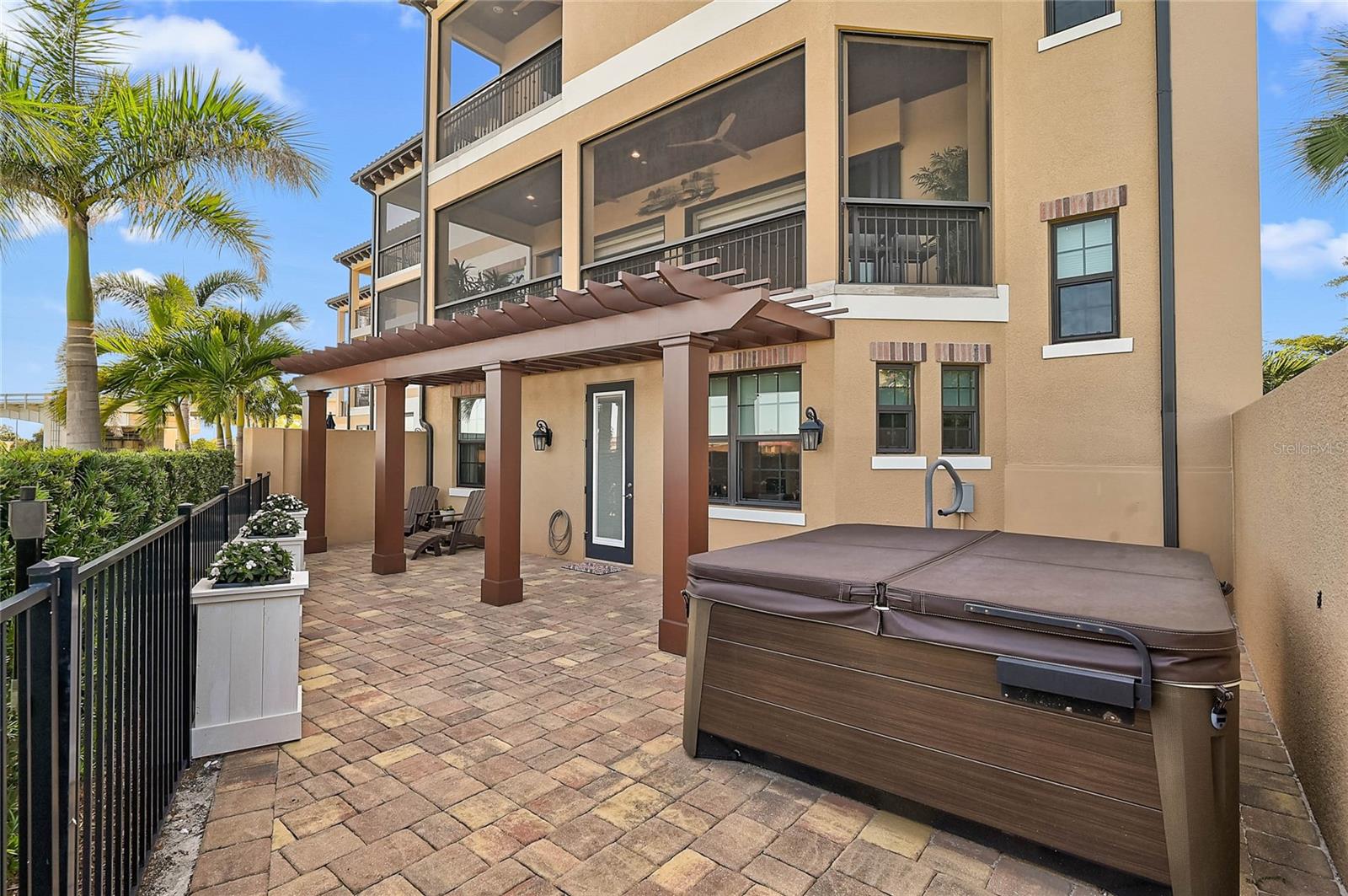 Image 65 of 85 For 205 Venice Avenue