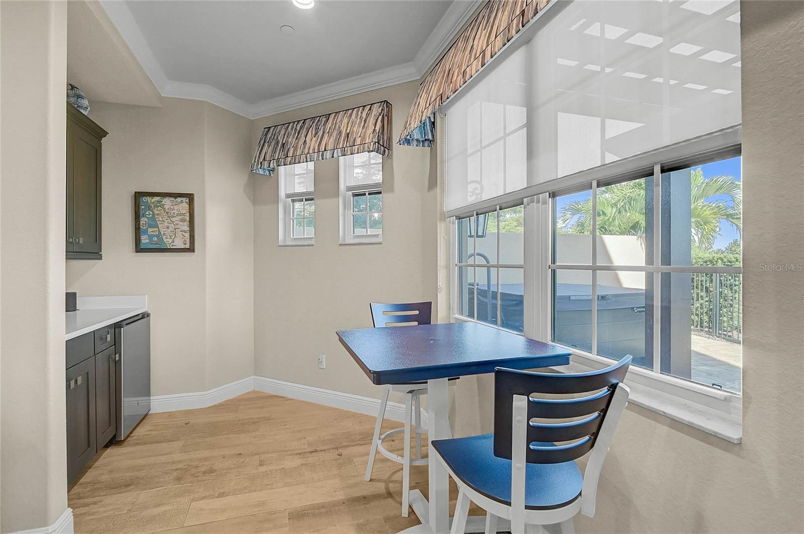 Image 7 of 85 For 205 Venice Avenue