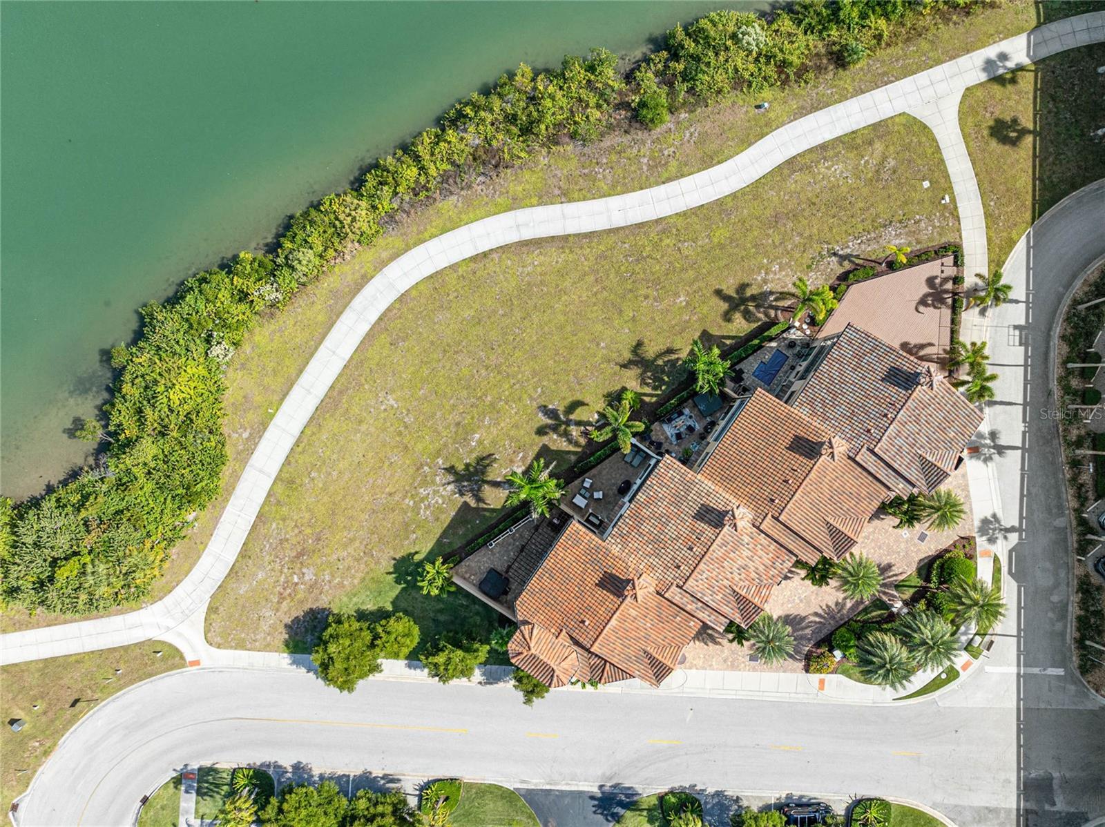 Image 77 of 85 For 205 Venice Avenue