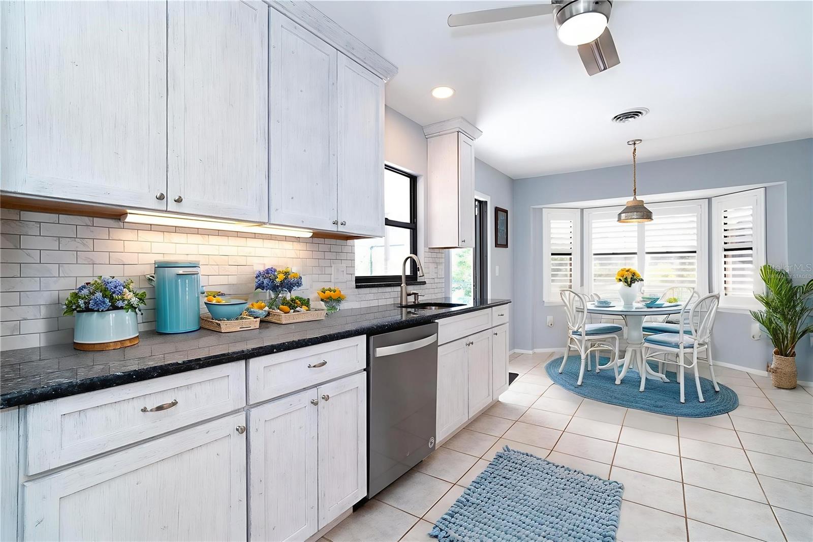 Image 16 of 43 For 32 Clintwood Avenue