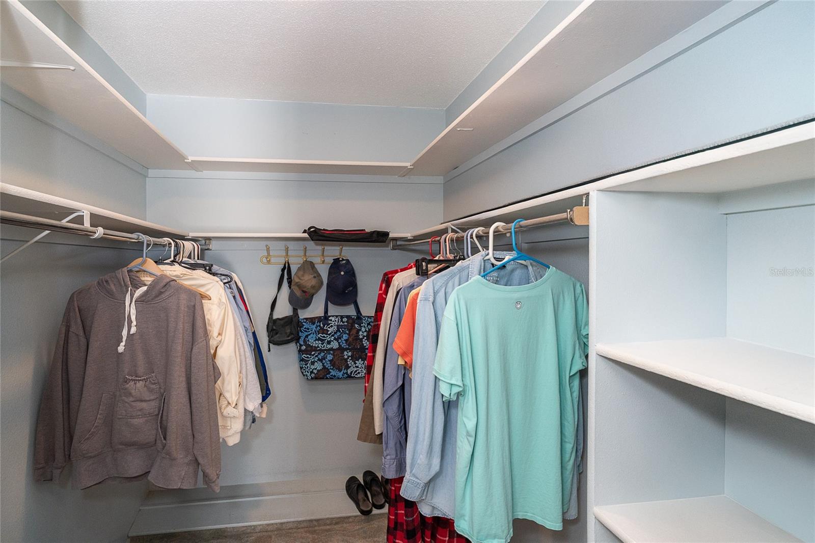 Image 35 of 43 For 32 Clintwood Avenue