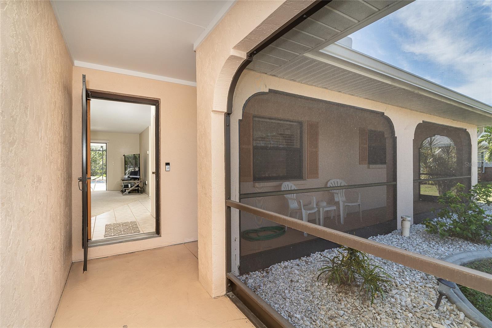 Image 7 of 43 For 32 Clintwood Avenue