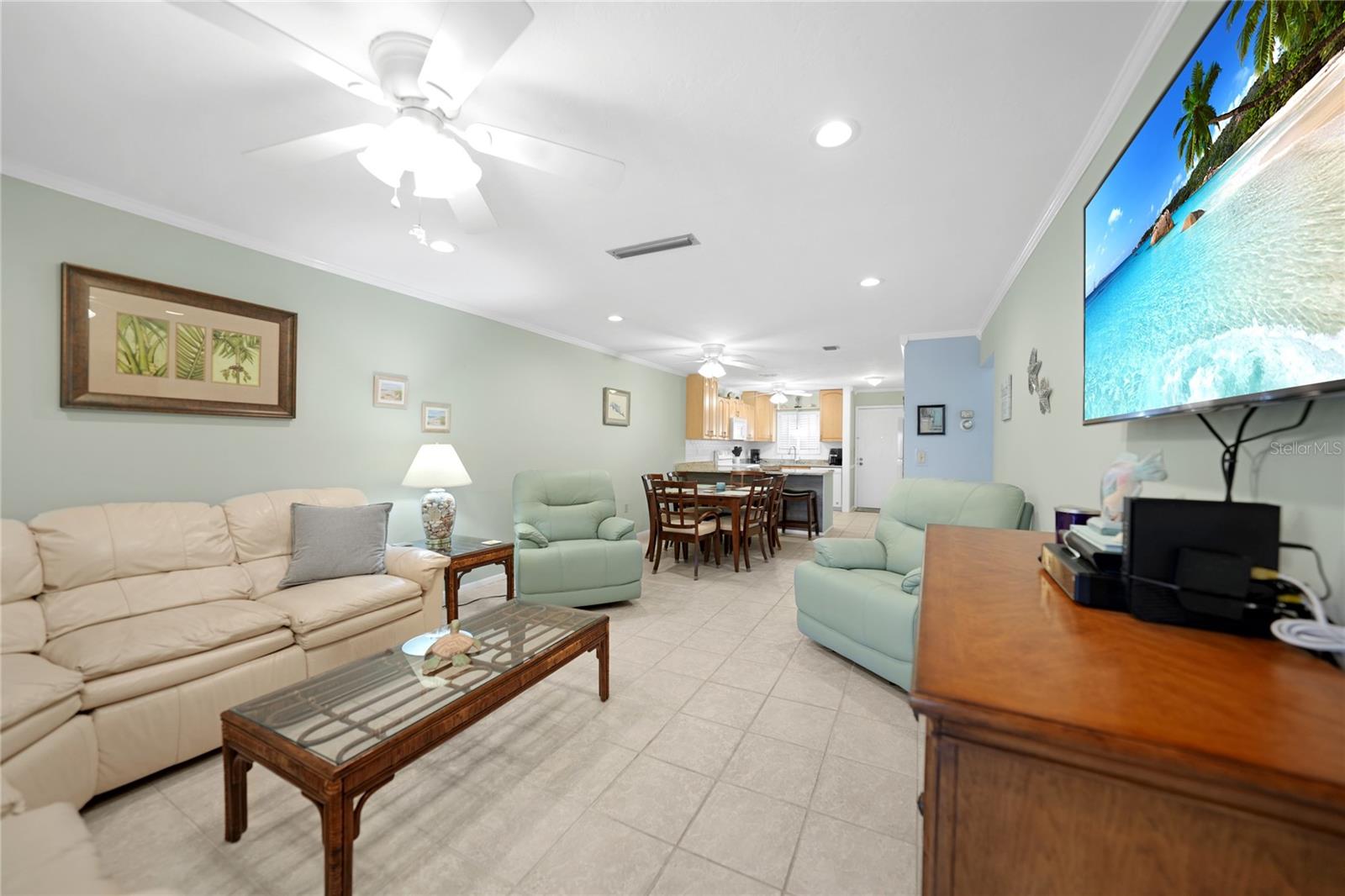 Image 12 of 50 For 1636 Stickney Point Road 36-201