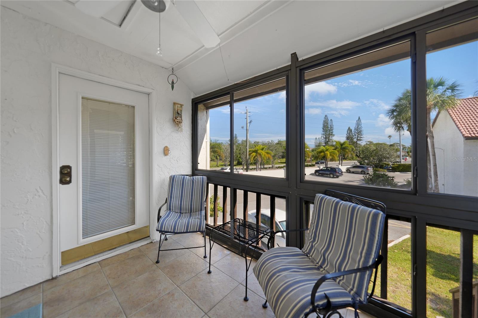 Image 23 of 50 For 1636 Stickney Point Road 36-201