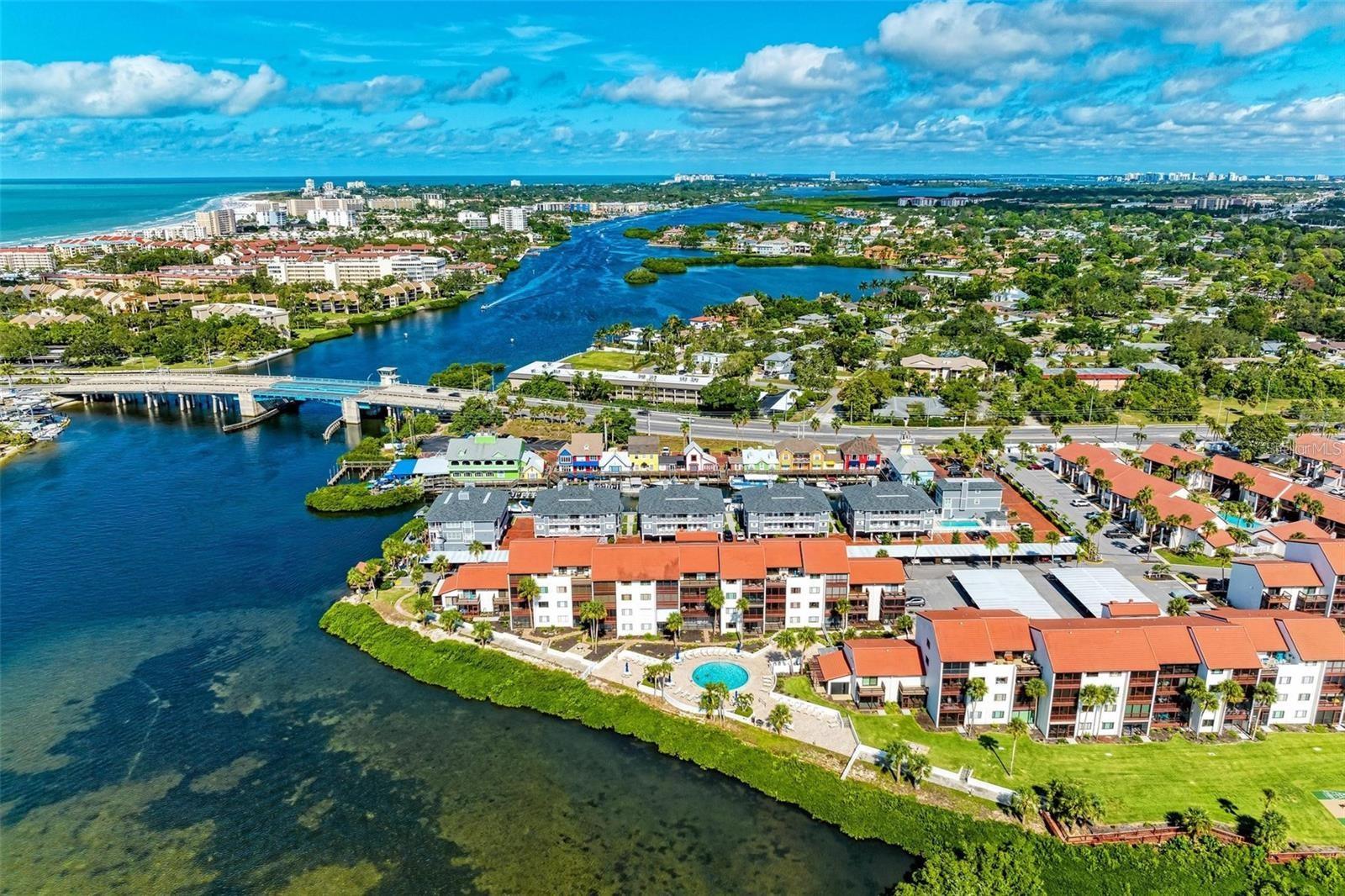 Image 29 of 50 For 1636 Stickney Point Road 36-201