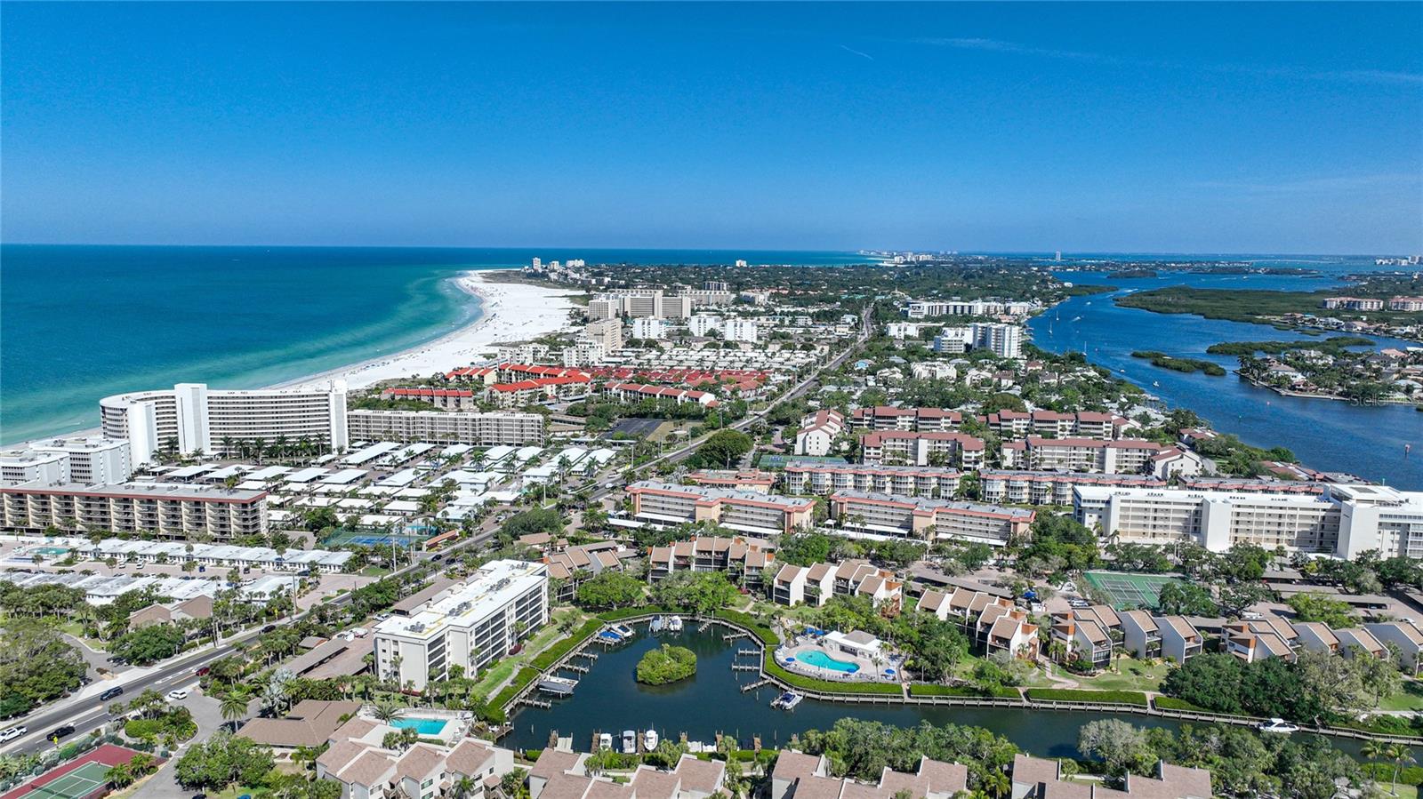 Image 32 of 50 For 1636 Stickney Point Road 36-201