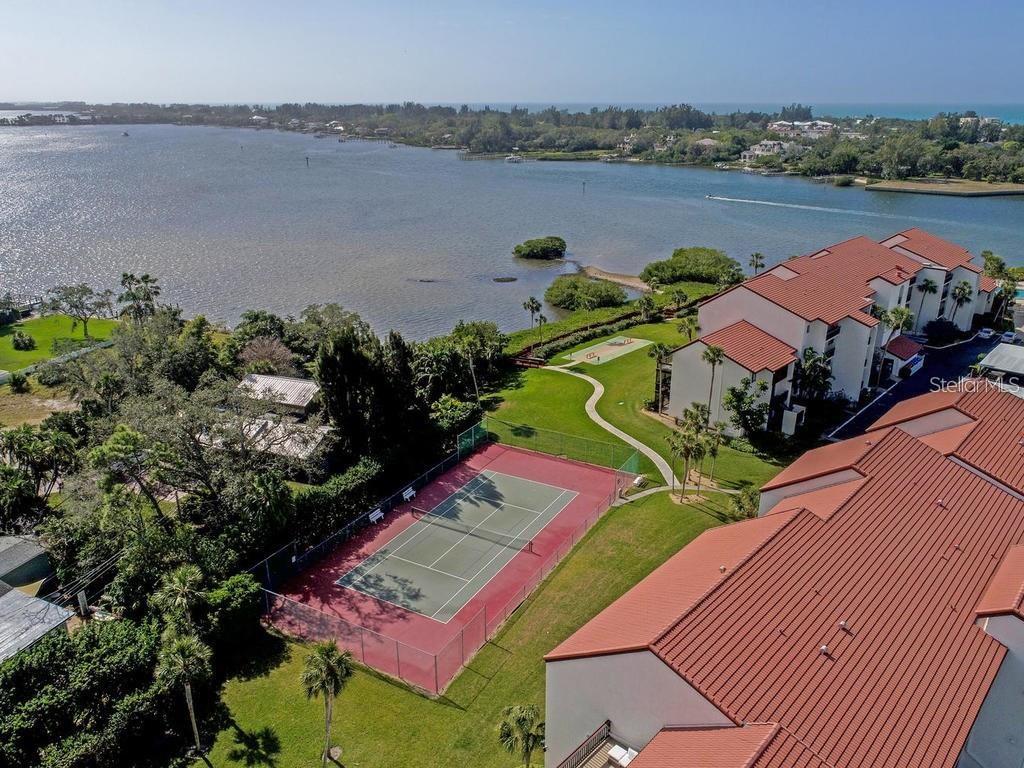 Image 39 of 50 For 1636 Stickney Point Road 36-201