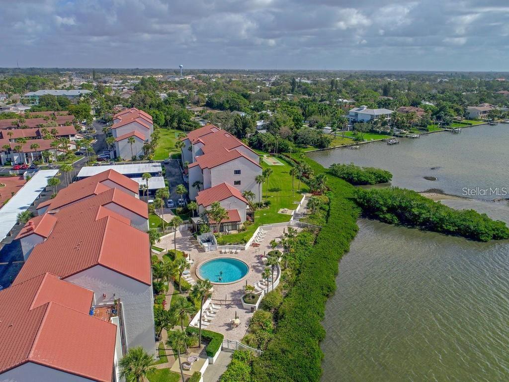 Image 43 of 50 For 1636 Stickney Point Road 36-201