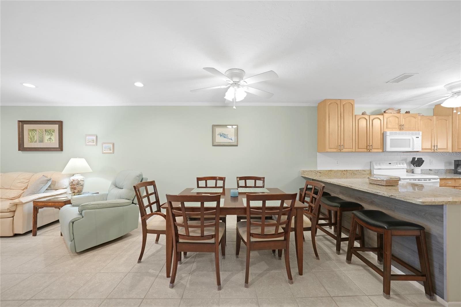 Image 9 of 50 For 1636 Stickney Point Road 36-201