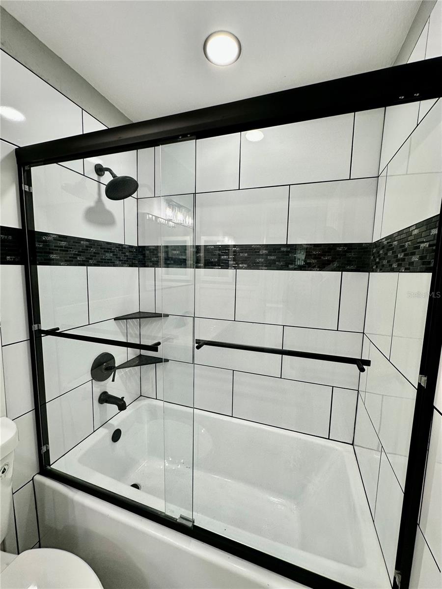 Image 14 of 30 For 460 Base Avenue 129