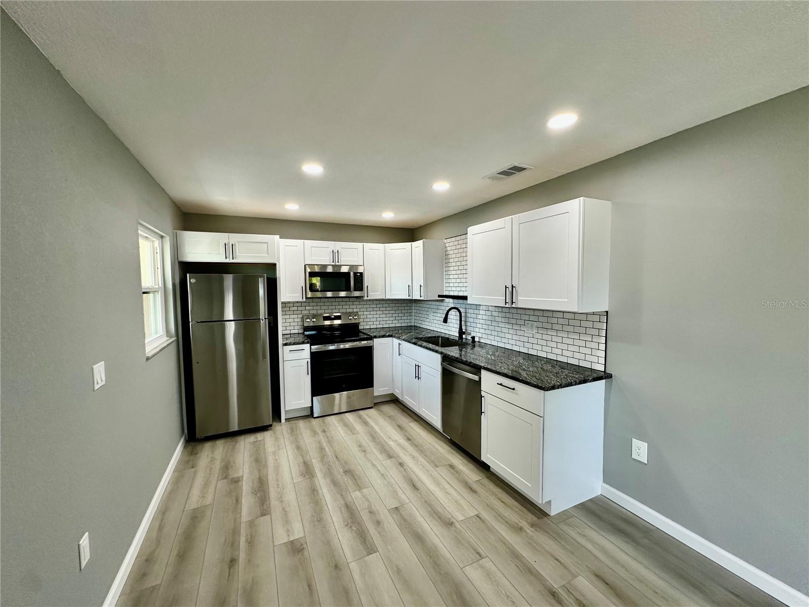 Image 2 of 30 For 460 Base Avenue 129