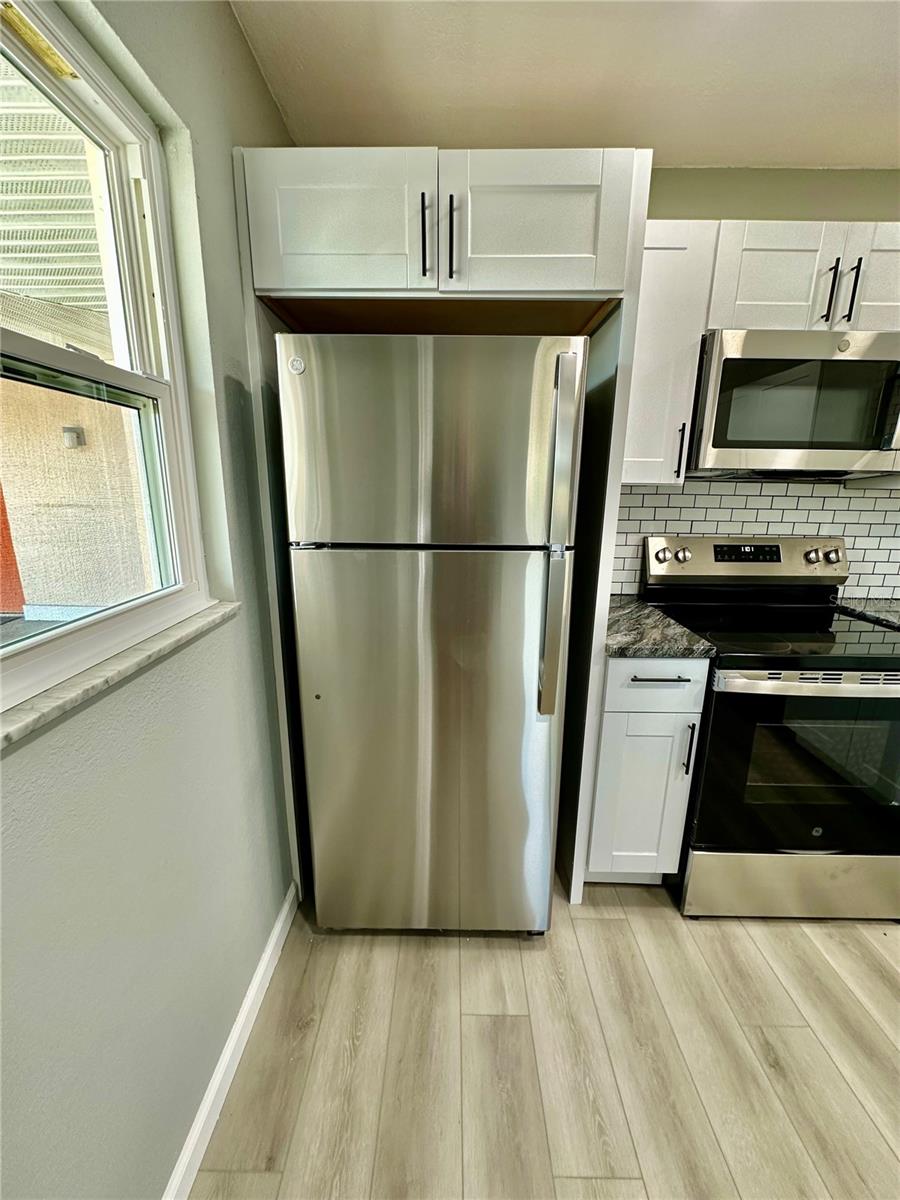 Image 4 of 30 For 460 Base Avenue 129