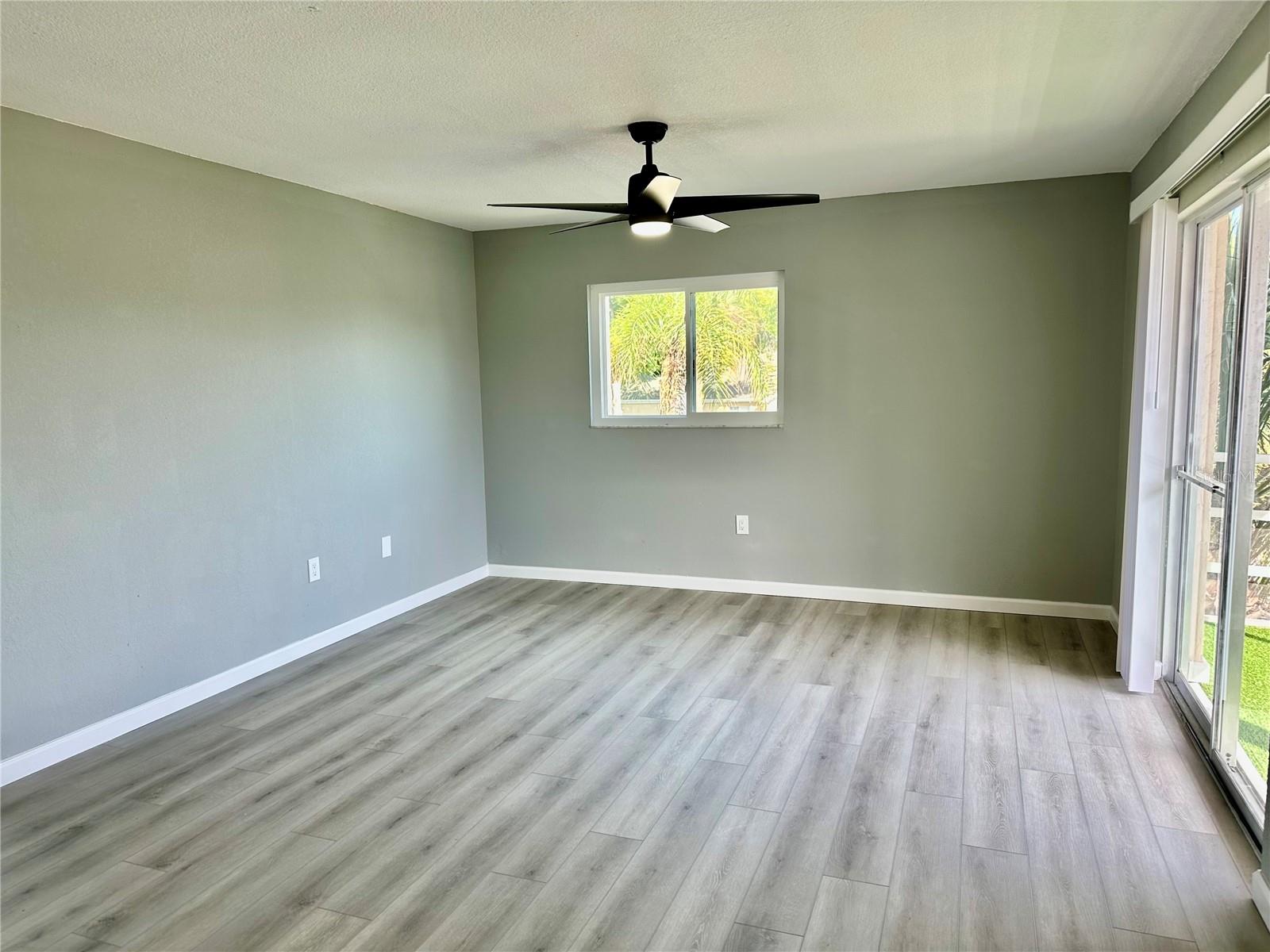 Image 7 of 30 For 460 Base Avenue 129