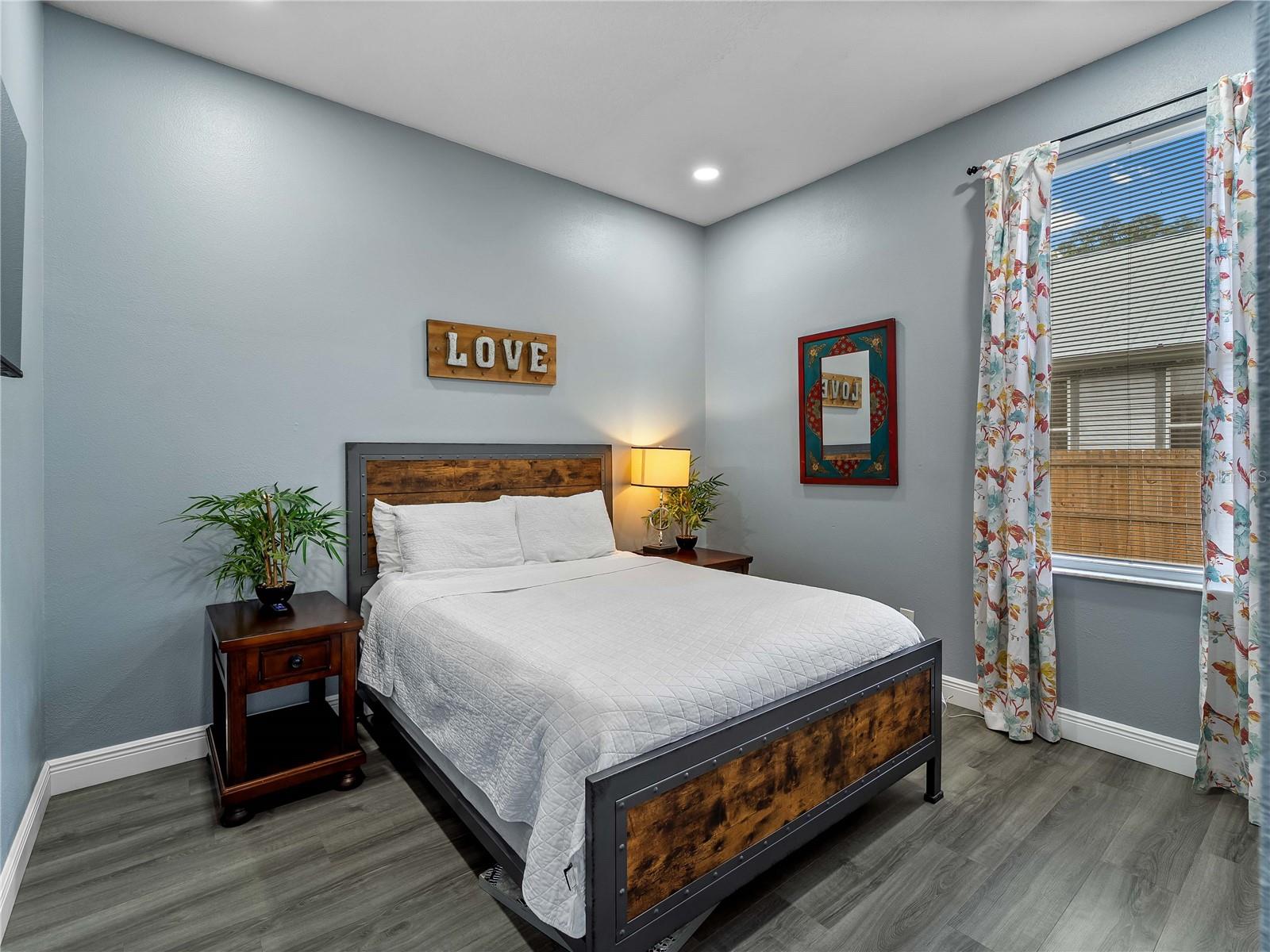 Image 19 of 32 For 3014 Tampa Street