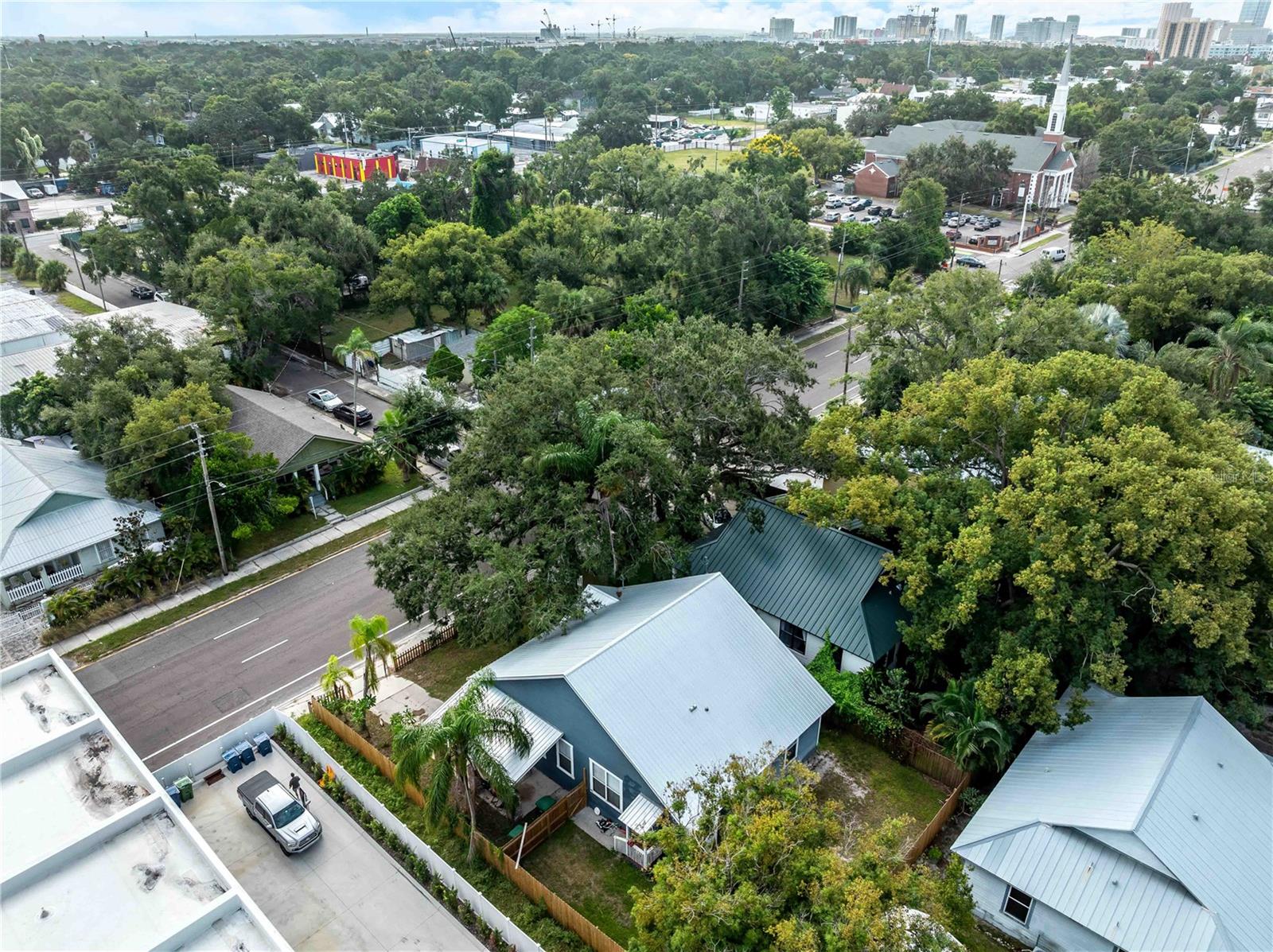 Image 28 of 32 For 3014 Tampa Street