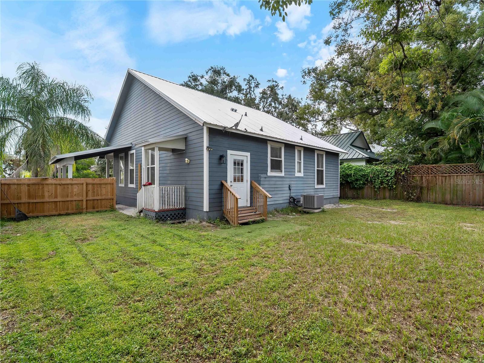 Image 31 of 32 For 3014 Tampa Street