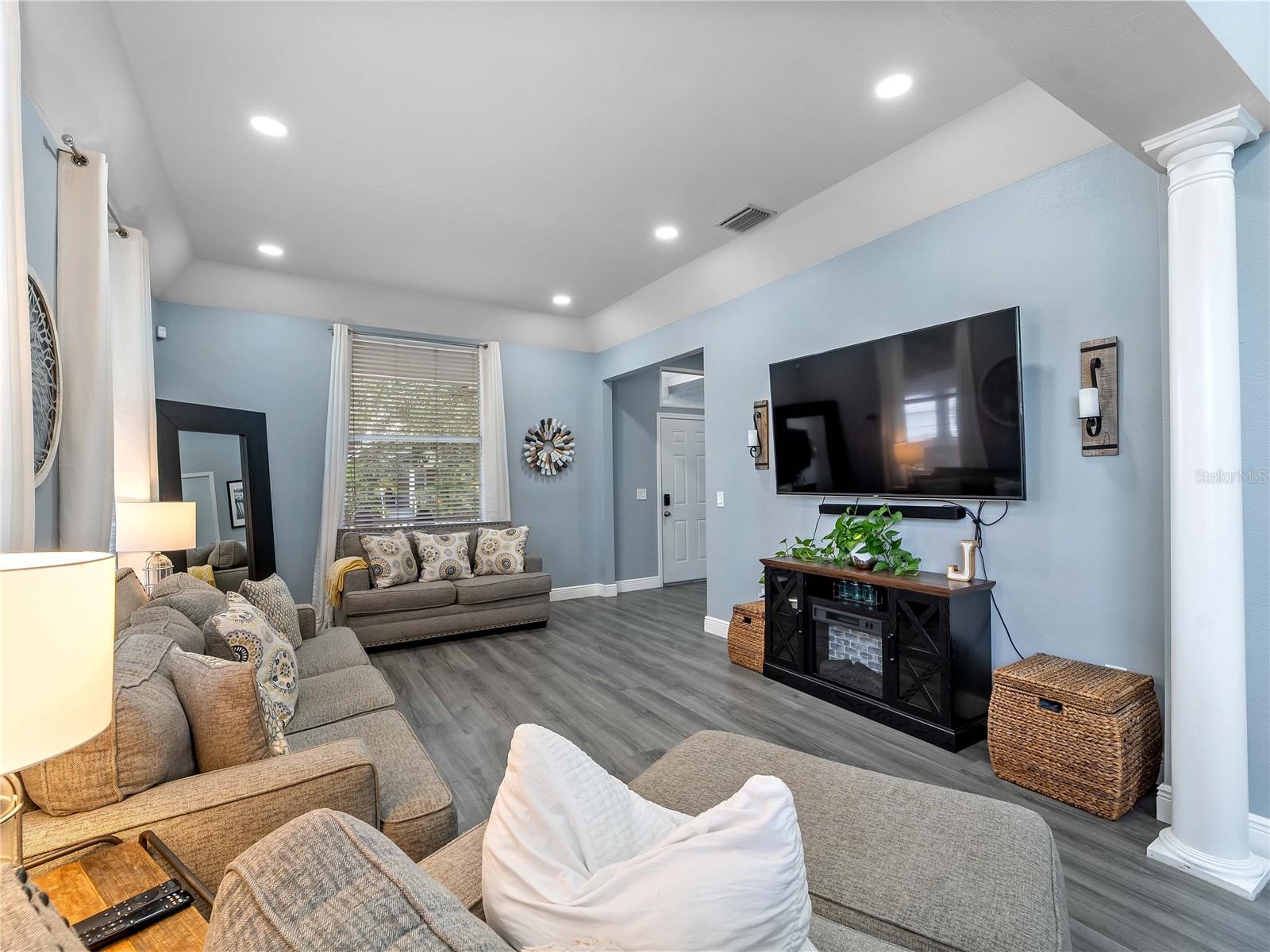 Image 4 of 32 For 3014 Tampa Street