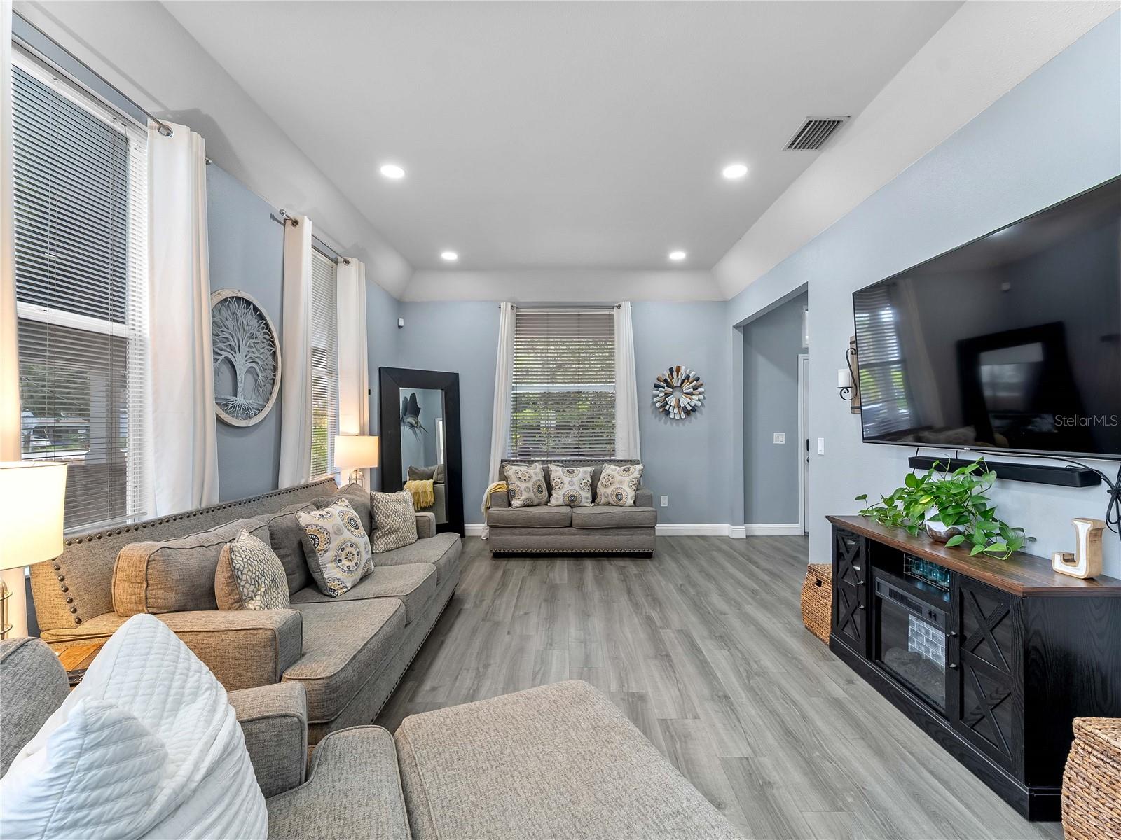 Image 5 of 32 For 3014 Tampa Street