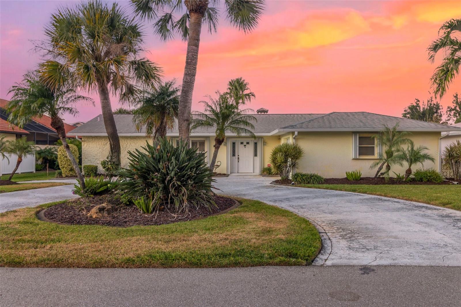 Details for 440 Darling Drive, VENICE, FL 34285