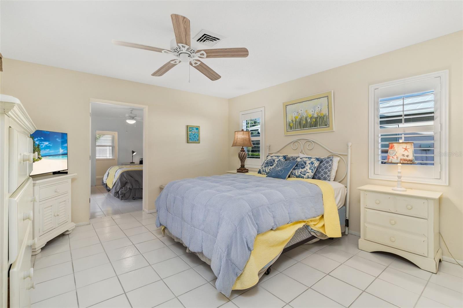 Image 21 of 74 For 440 Darling Drive