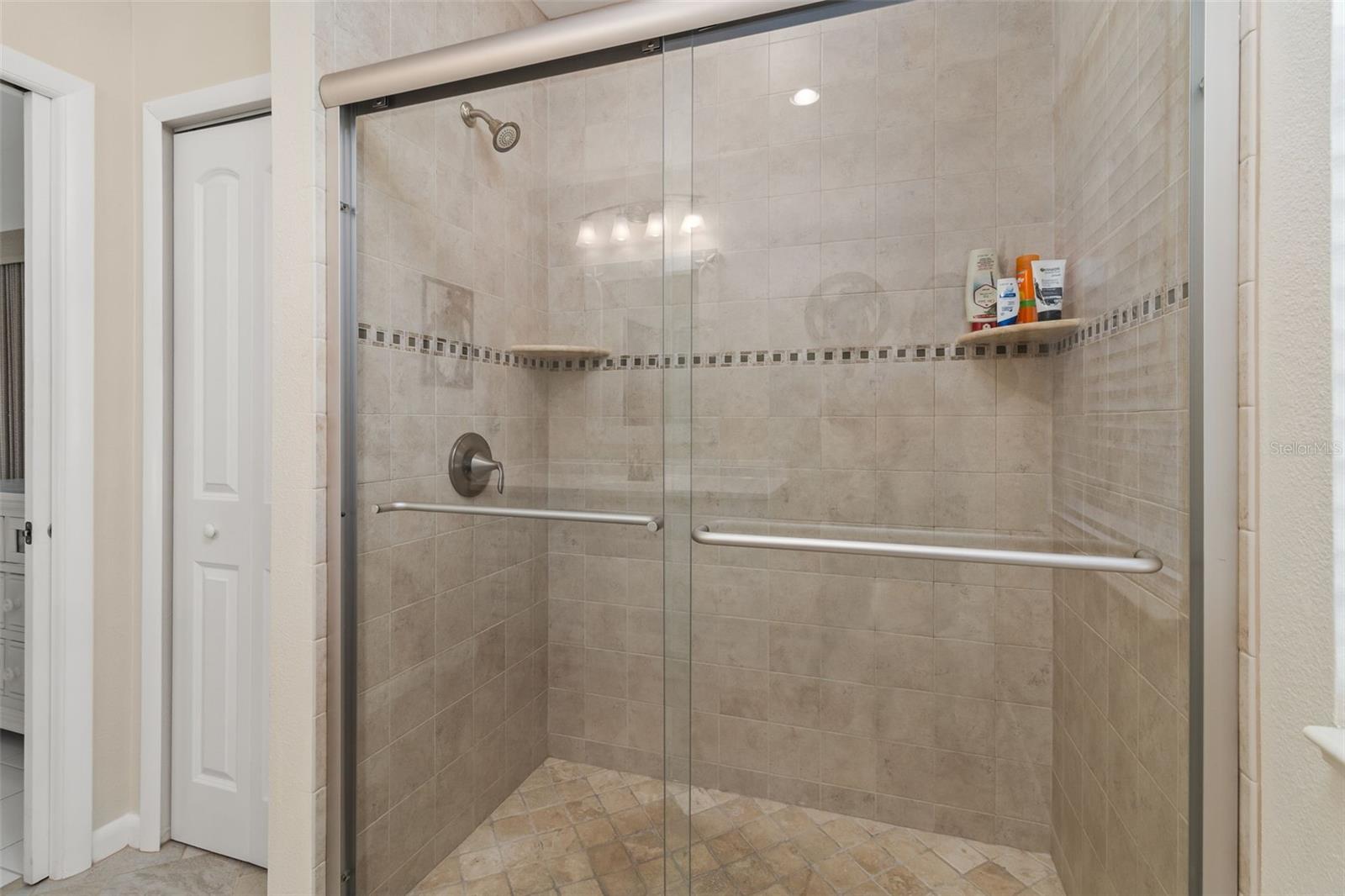 Image 26 of 74 For 440 Darling Drive