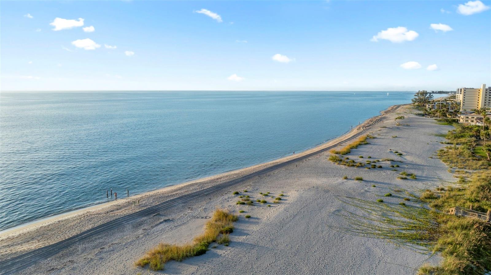 Image 41 of 74 For 440 Darling Drive