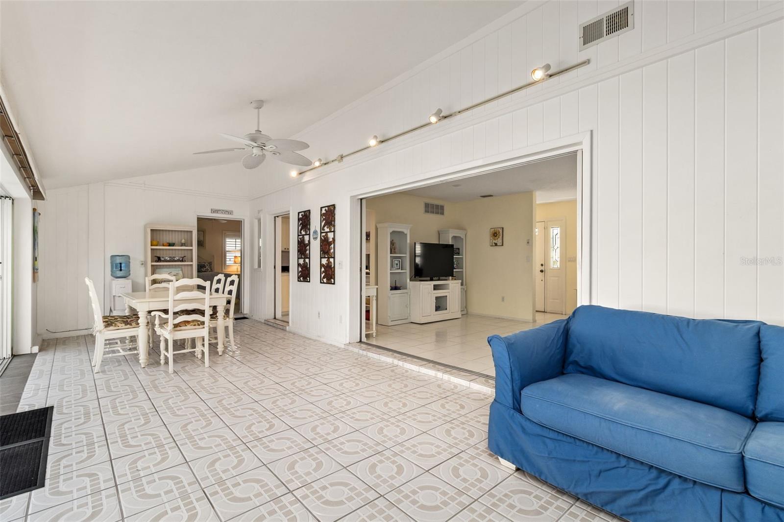 Image 9 of 74 For 440 Darling Drive