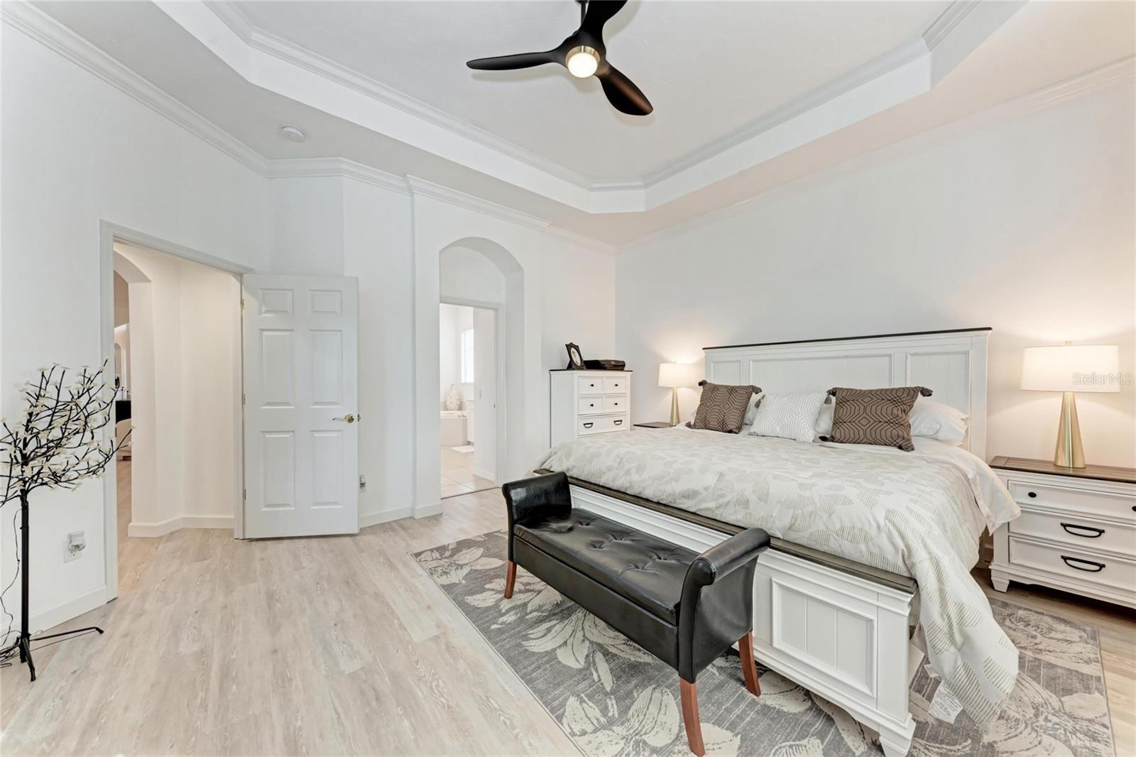 Image 20 of 41 For 7128 Rue De Palisades  22