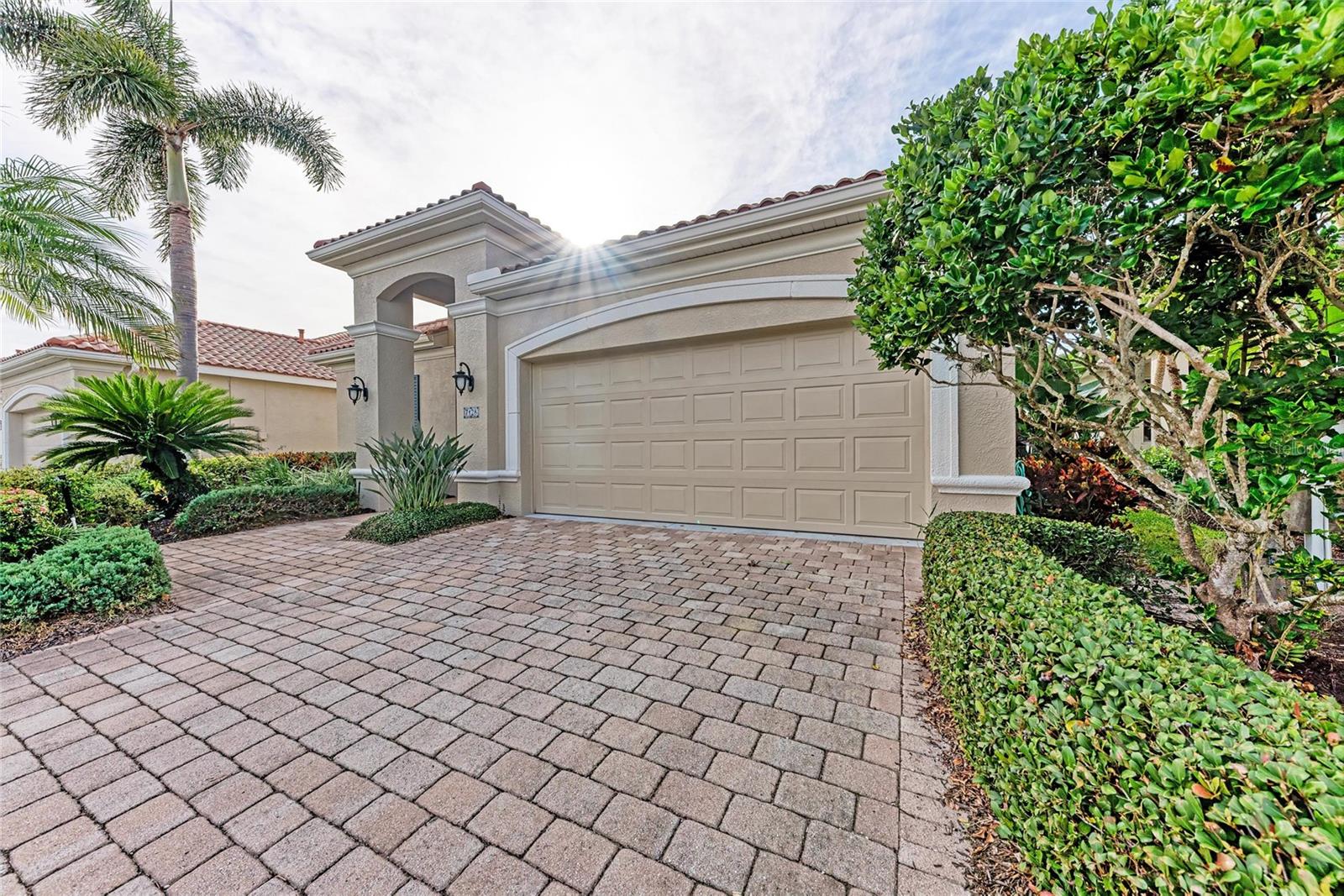 Image 3 of 41 For 7128 Rue De Palisades  22