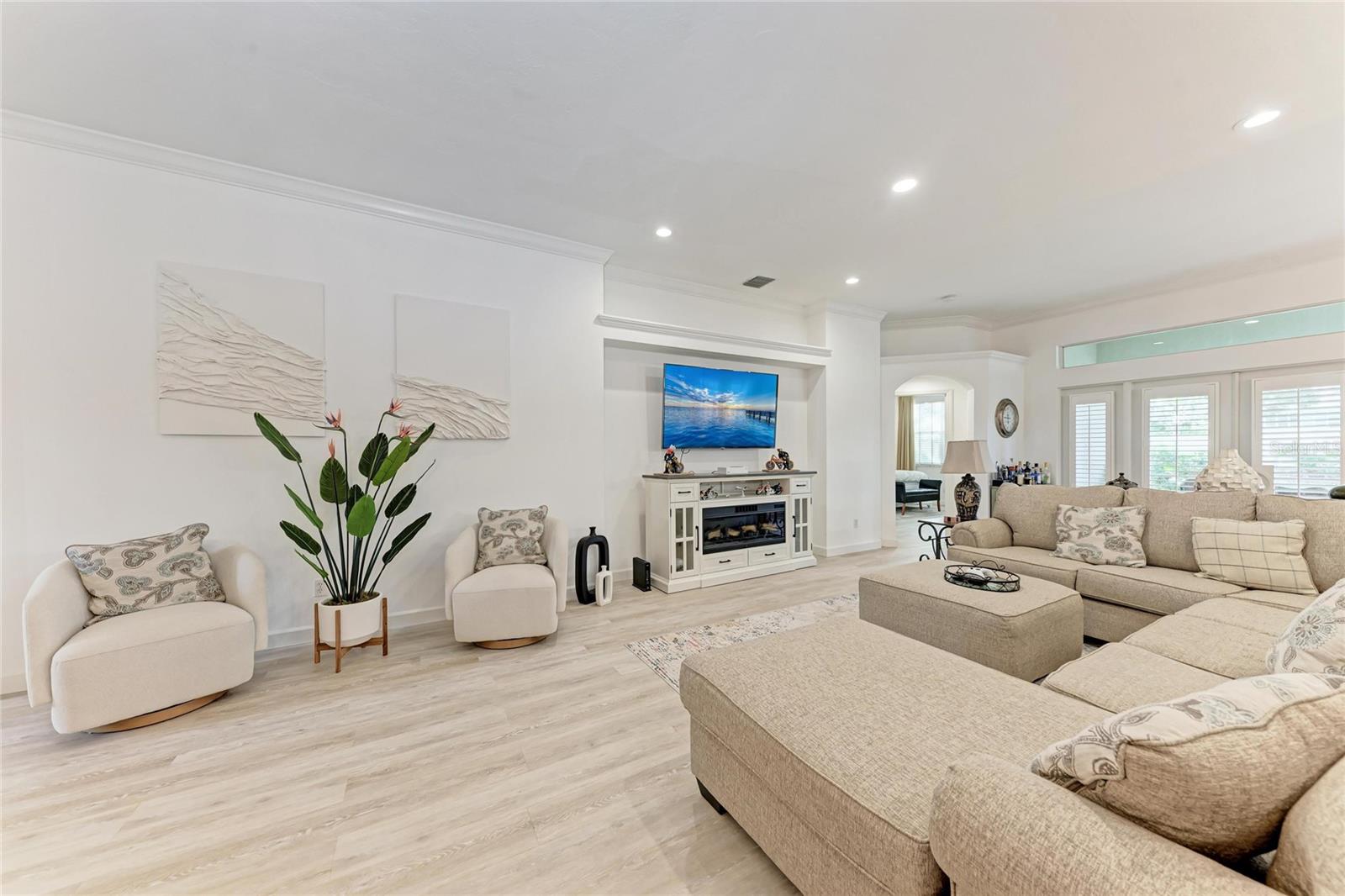 Image 7 of 41 For 7128 Rue De Palisades  22