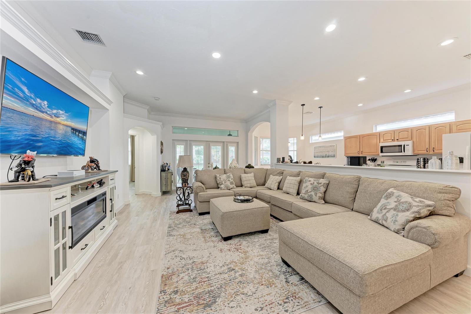 Image 8 of 41 For 7128 Rue De Palisades  22