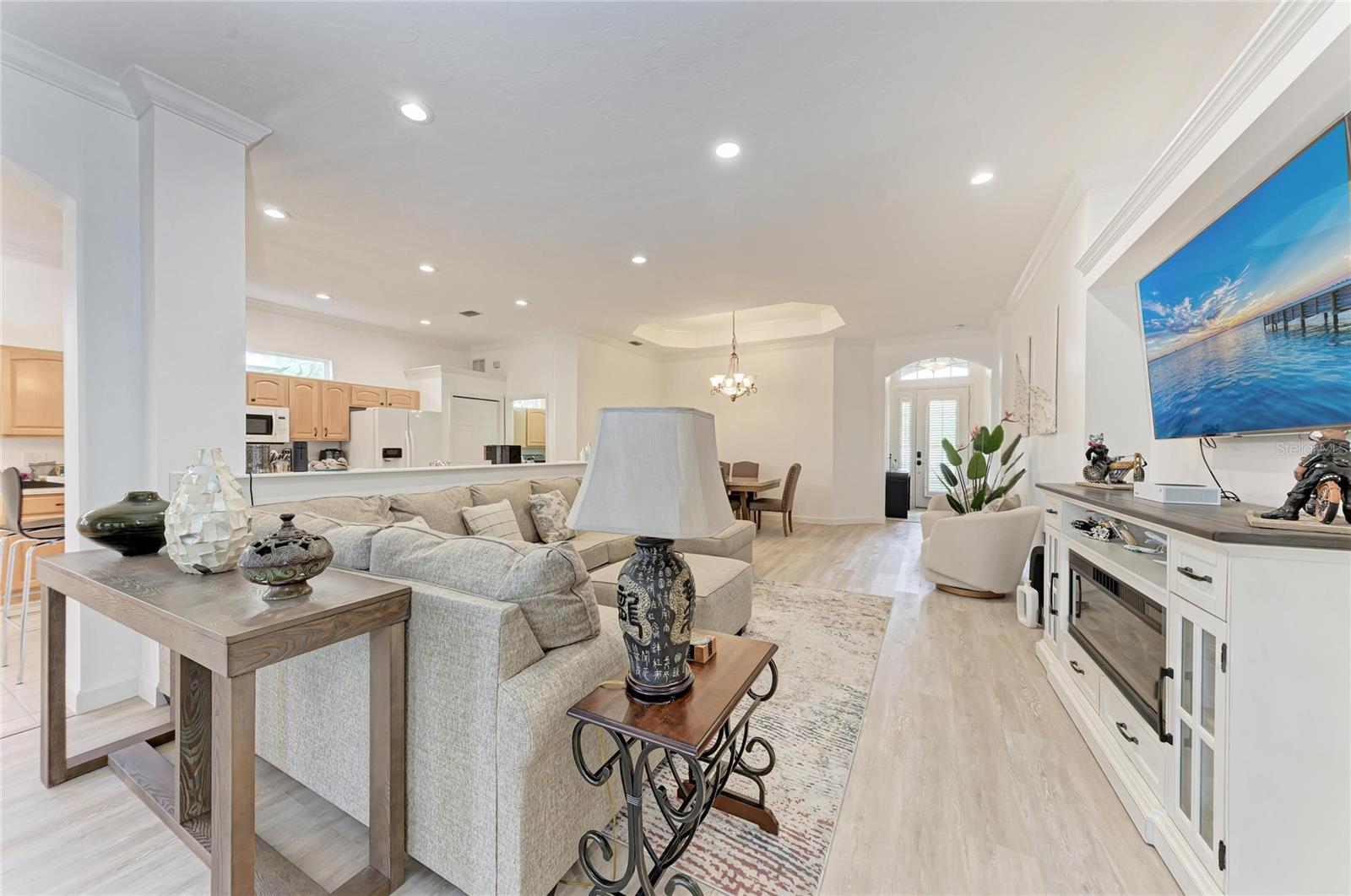 Image 9 of 41 For 7128 Rue De Palisades  22