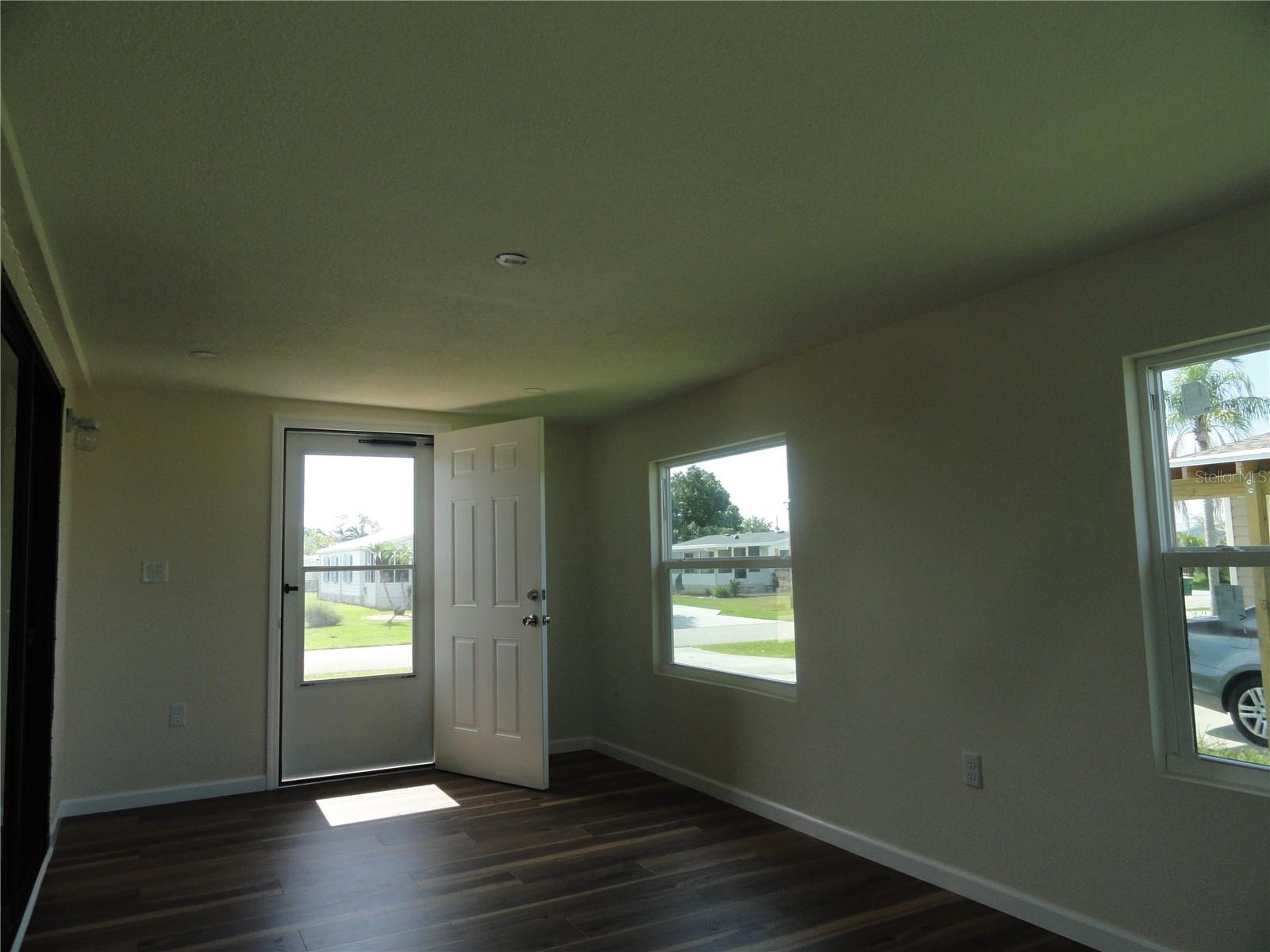 Image 25 of 27 For 6233 Parakeet Road