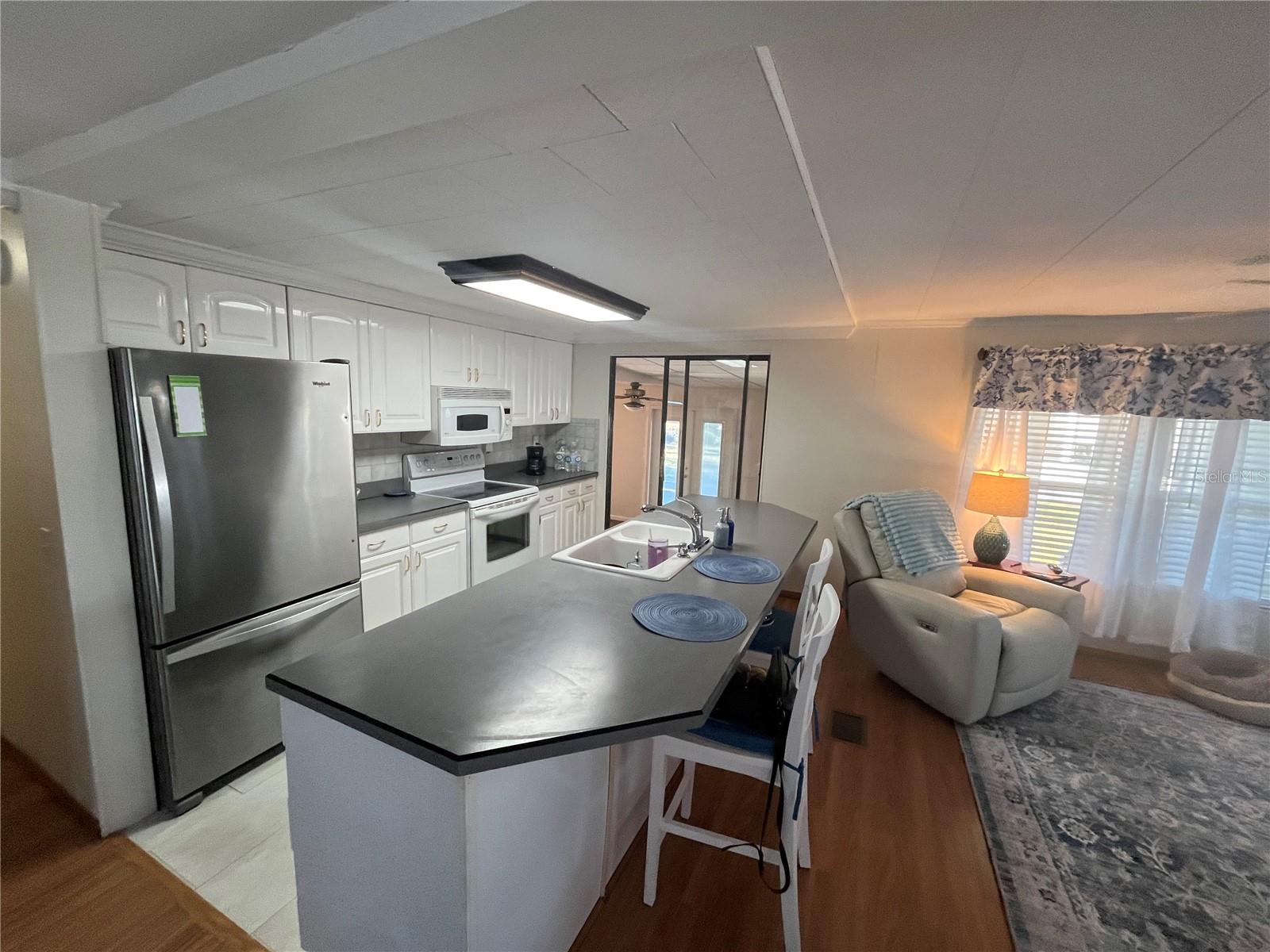 Image 16 of 40 For 641 Cervina Drive