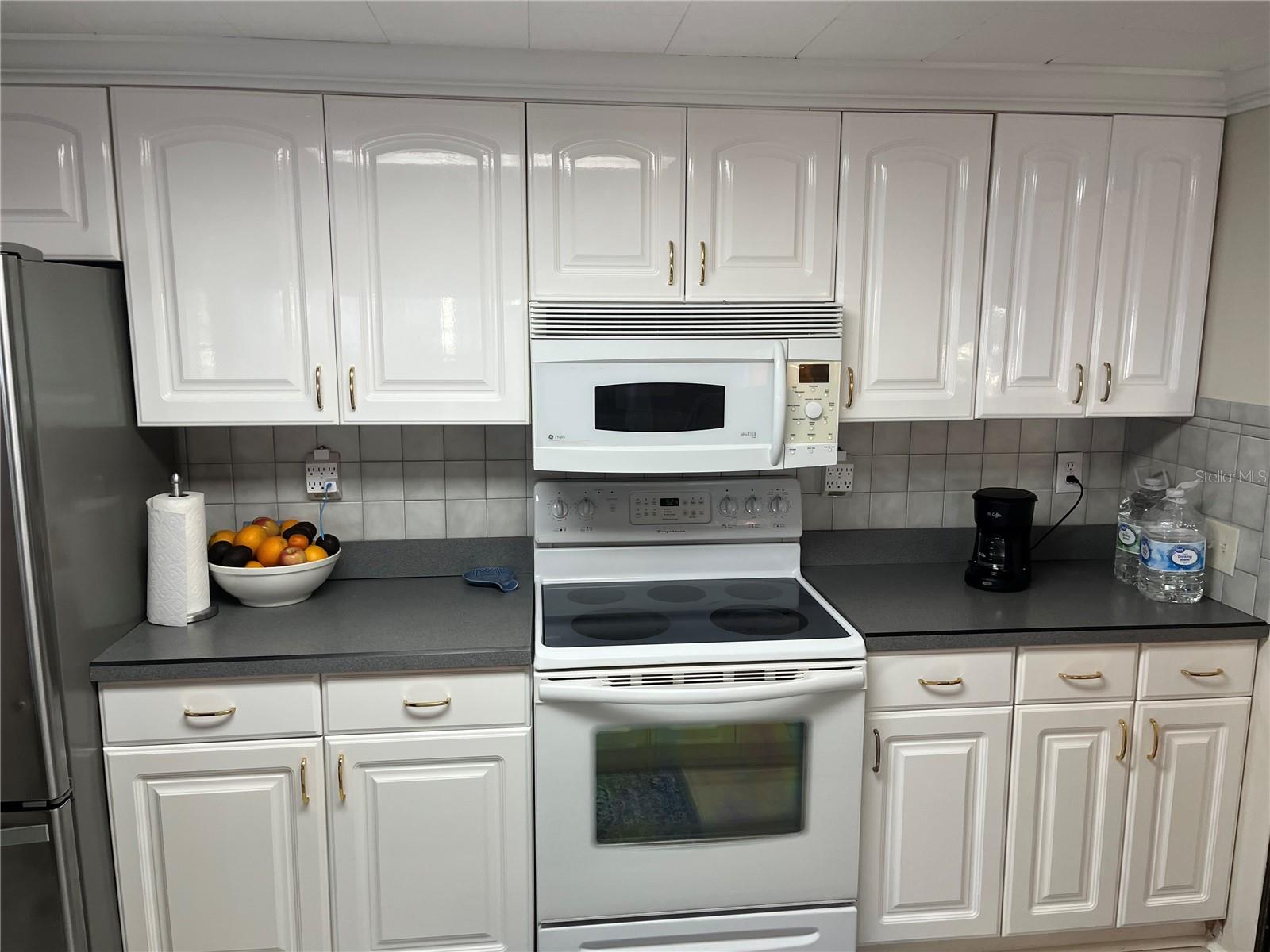 Image 17 of 40 For 641 Cervina Drive