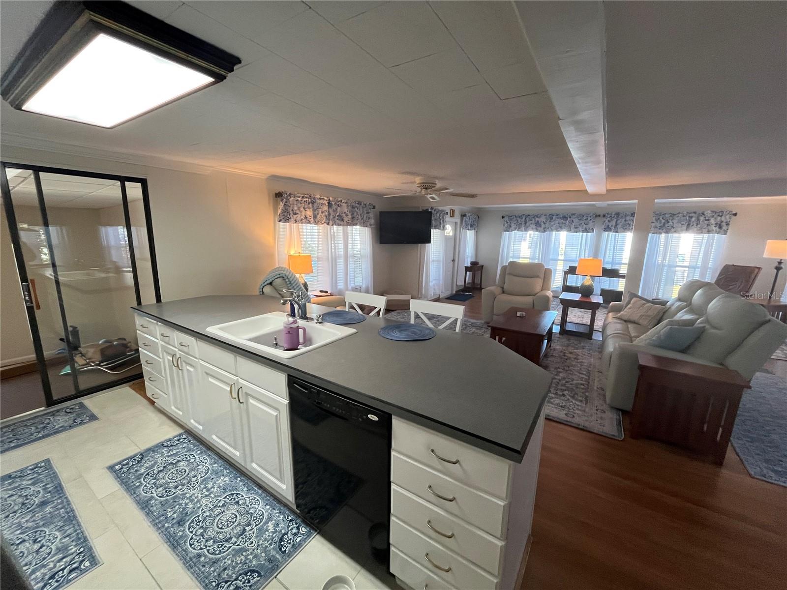 Image 18 of 40 For 641 Cervina Drive