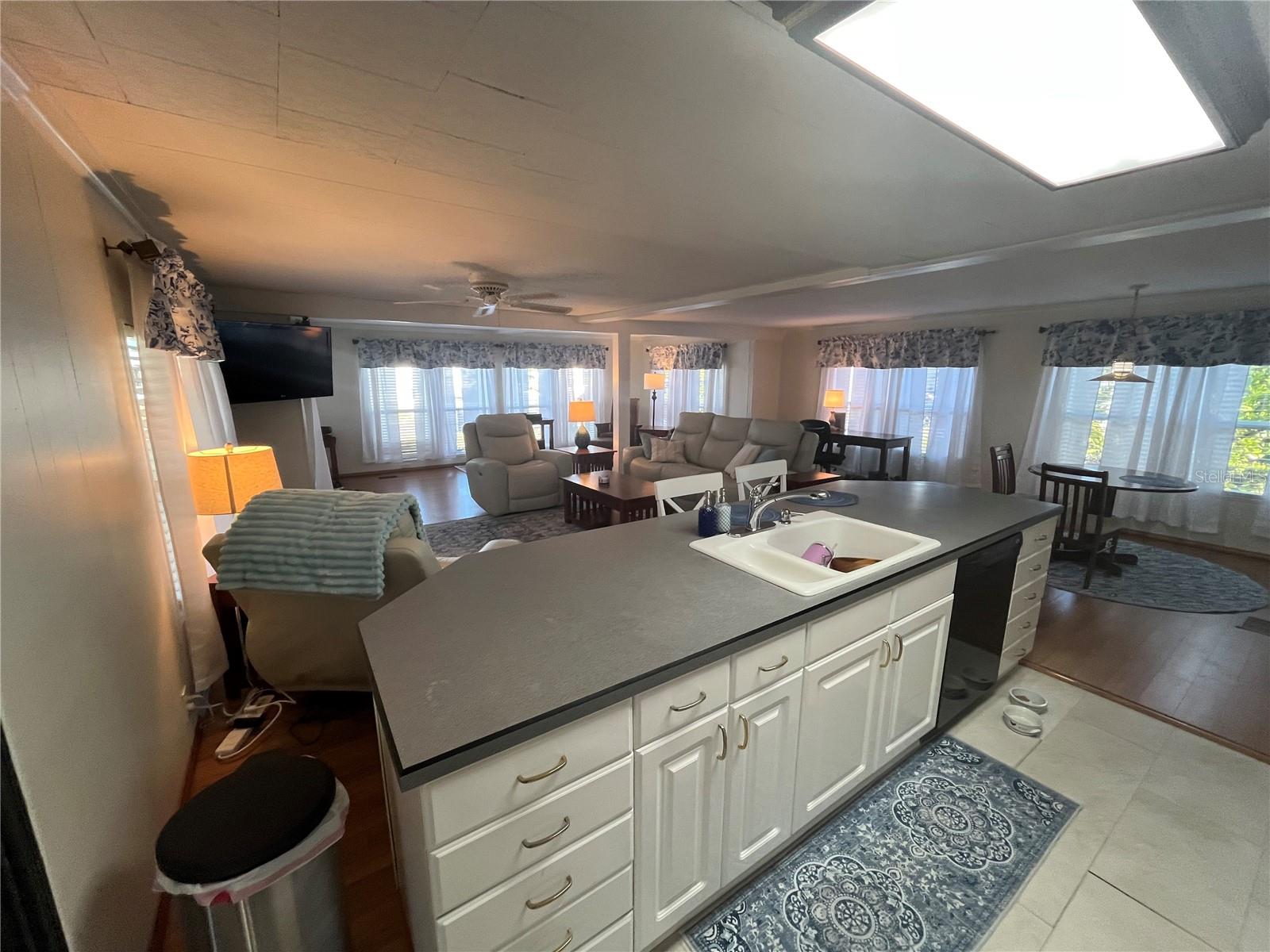 Image 19 of 40 For 641 Cervina Drive