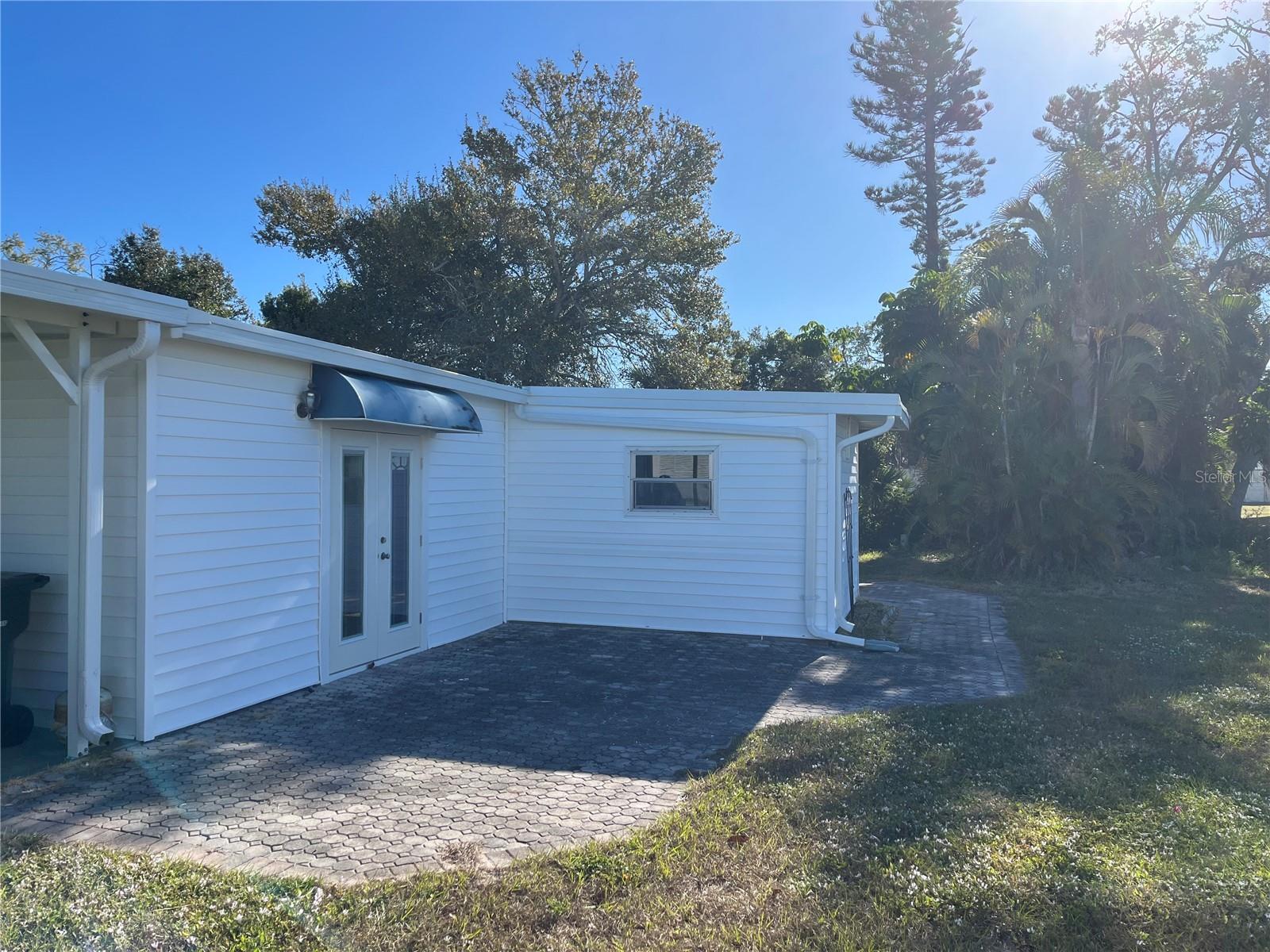 Image 4 of 40 For 641 Cervina Drive