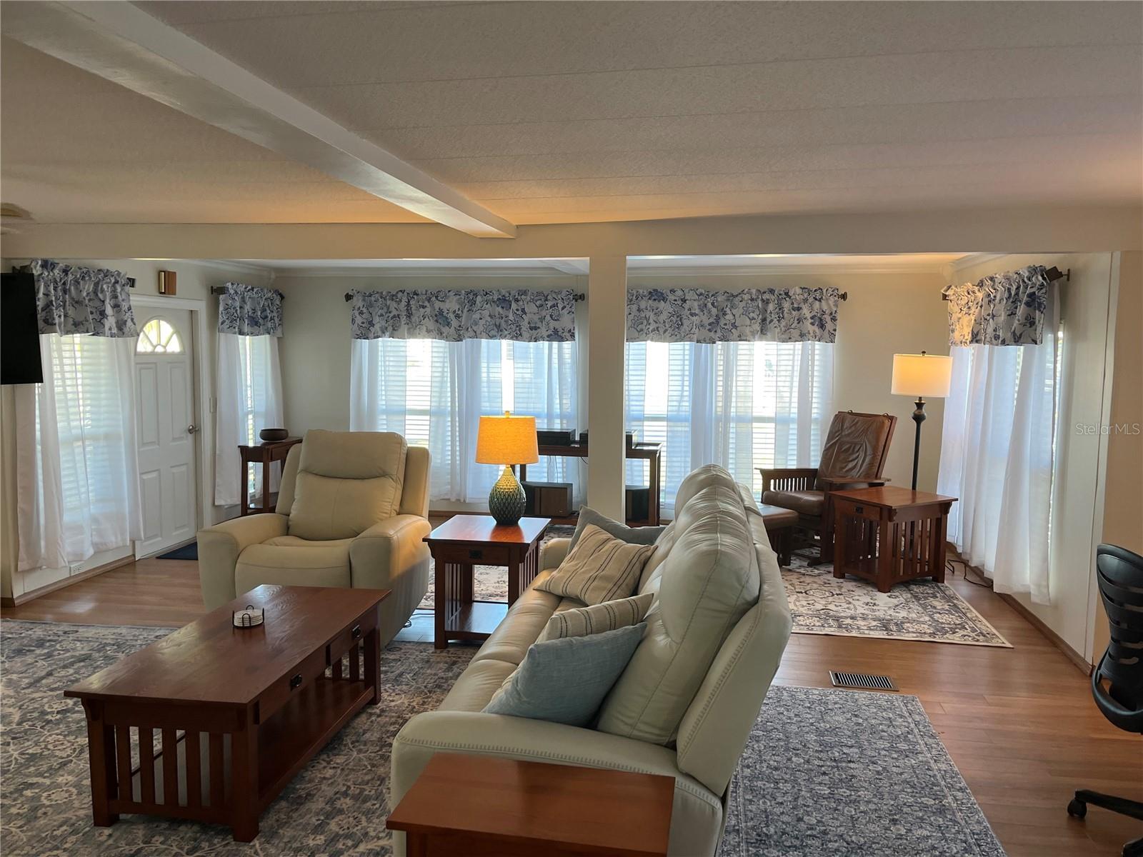 Image 8 of 40 For 641 Cervina Drive